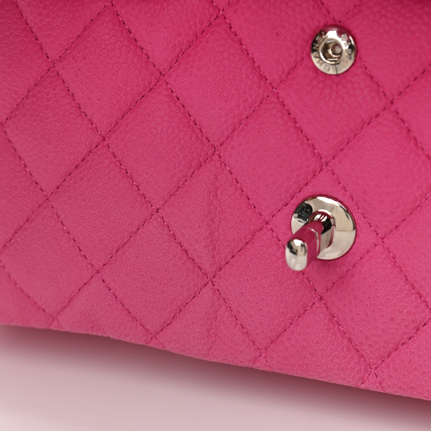 Iridescent Caviar Quilted Medium Double Flap Pink