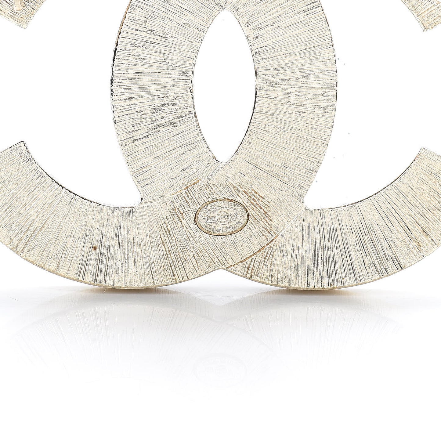 Metal Quilted CC Brooch Silver Gold