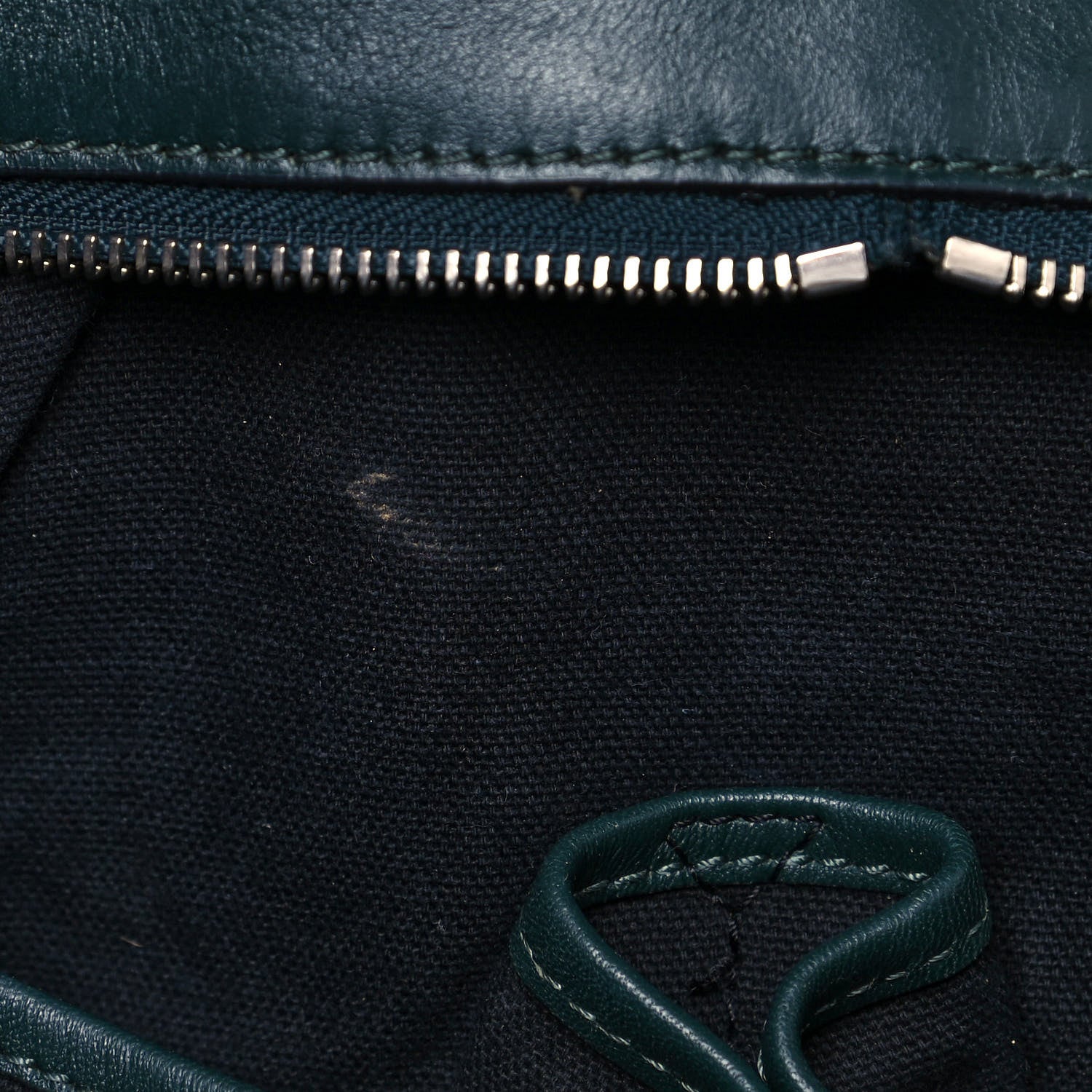 Alexander McQueen Pebbled Calfskin Large Skull Padlock Zip Around Tote Dark Green 15 of 28