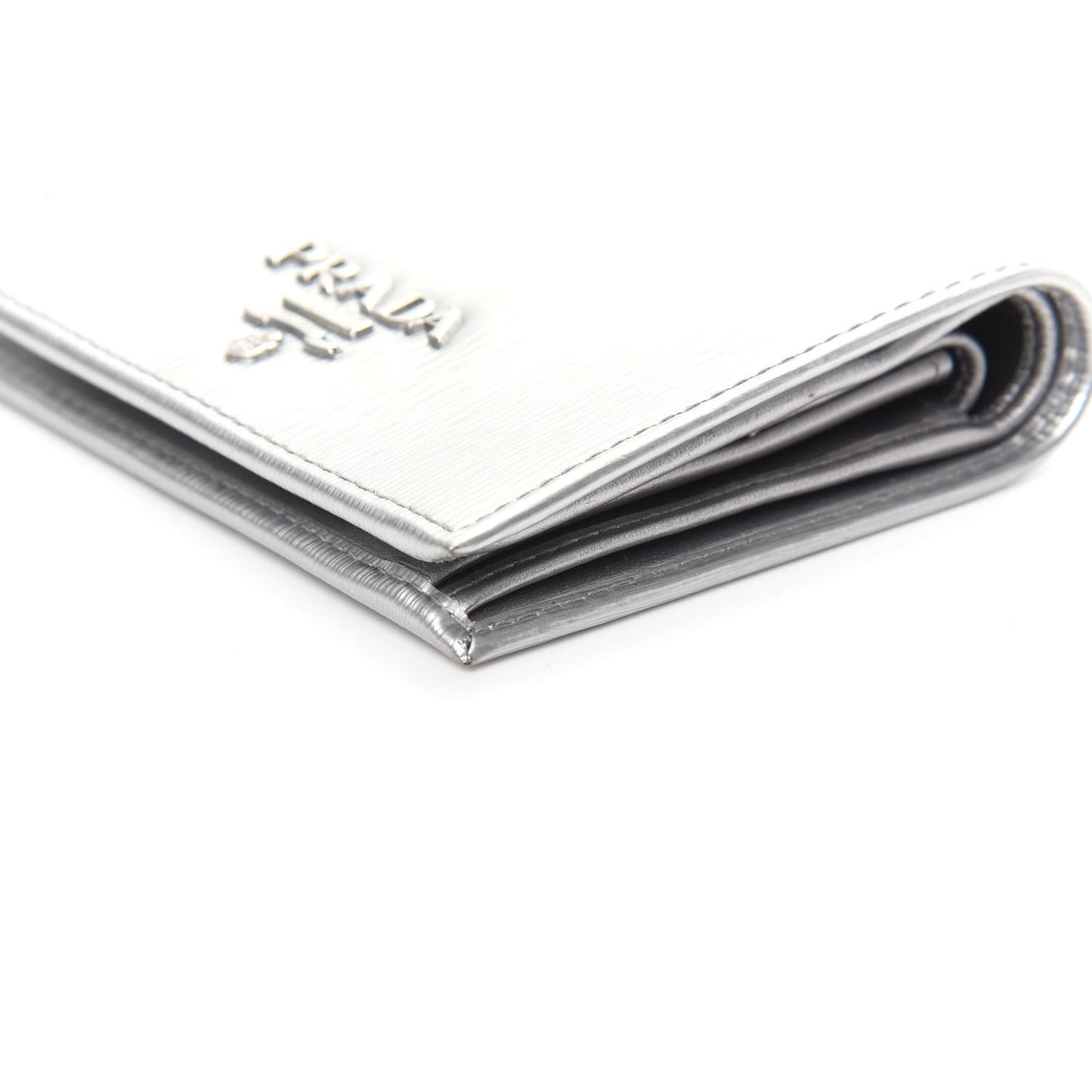 Metallic Vitello Move Bi-Fold Wallet Cromo