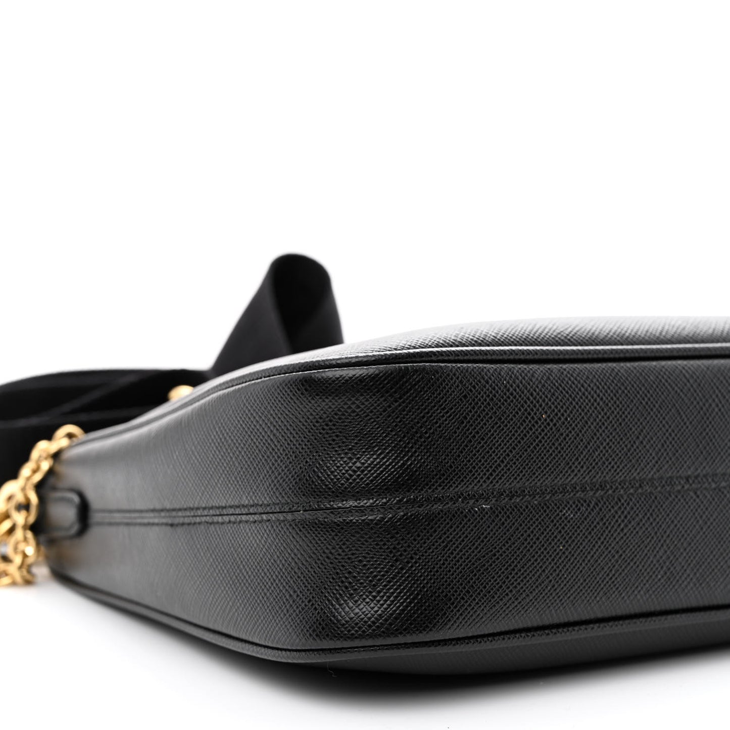 Saffiano Lux Re-Edition 2005 Shoulder Bag Black
