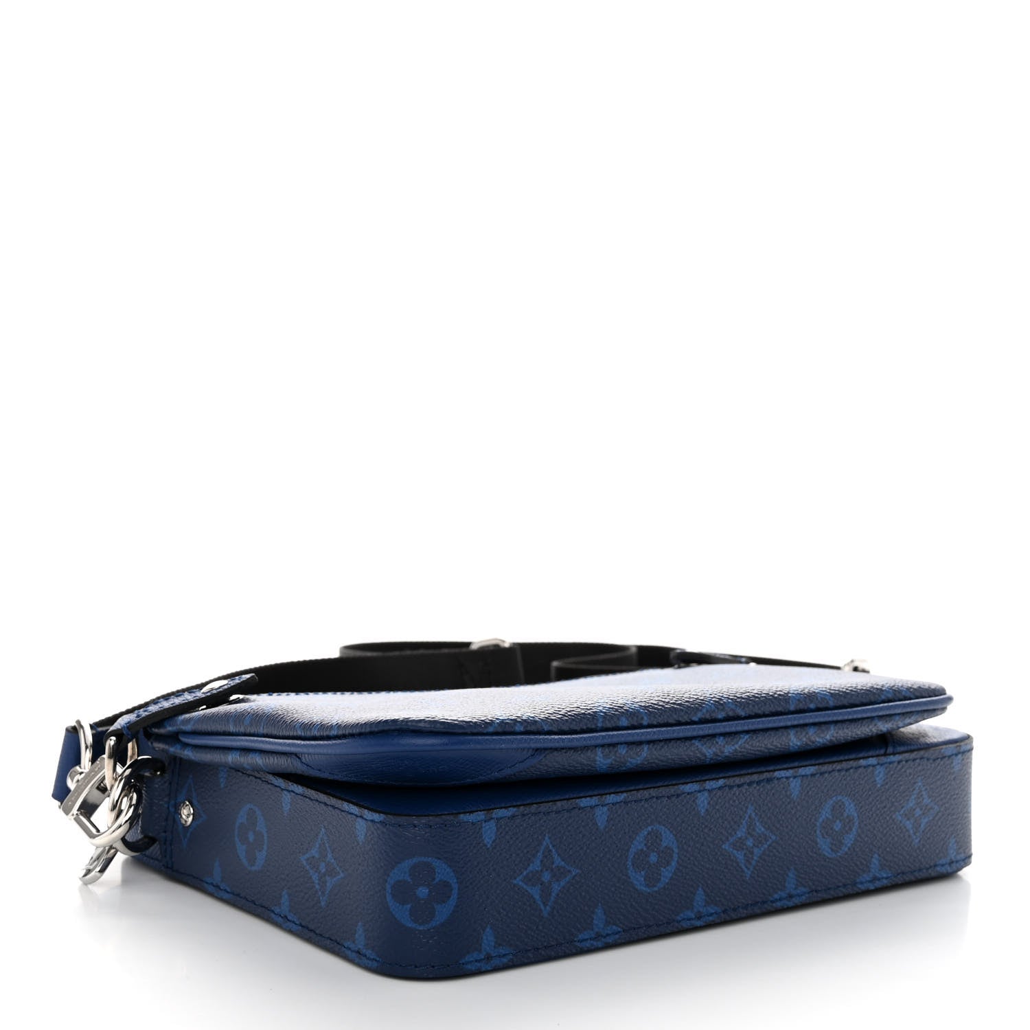 Louis Vuitton Taigarama Trio Messenger Cobalt 4 of 10