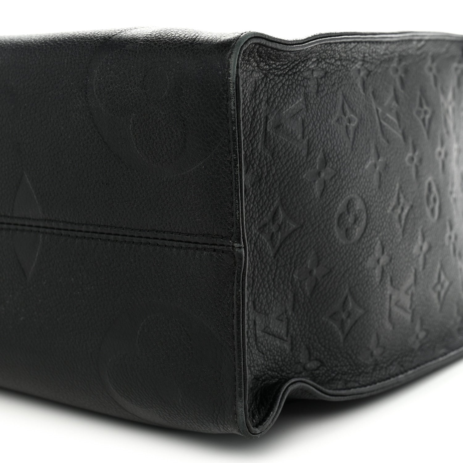 Louis Vuitton Empreinte Monogram Giant Onthego MM Black 9 of 15