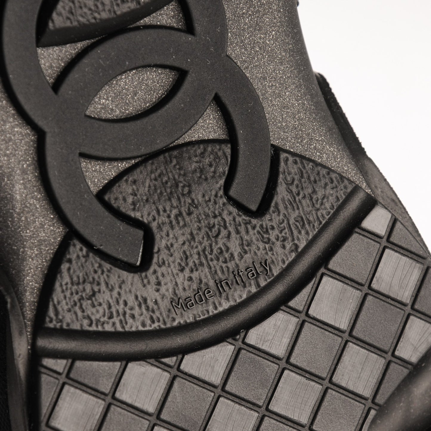 Suede Calfskin CC Sneakers 39 Black