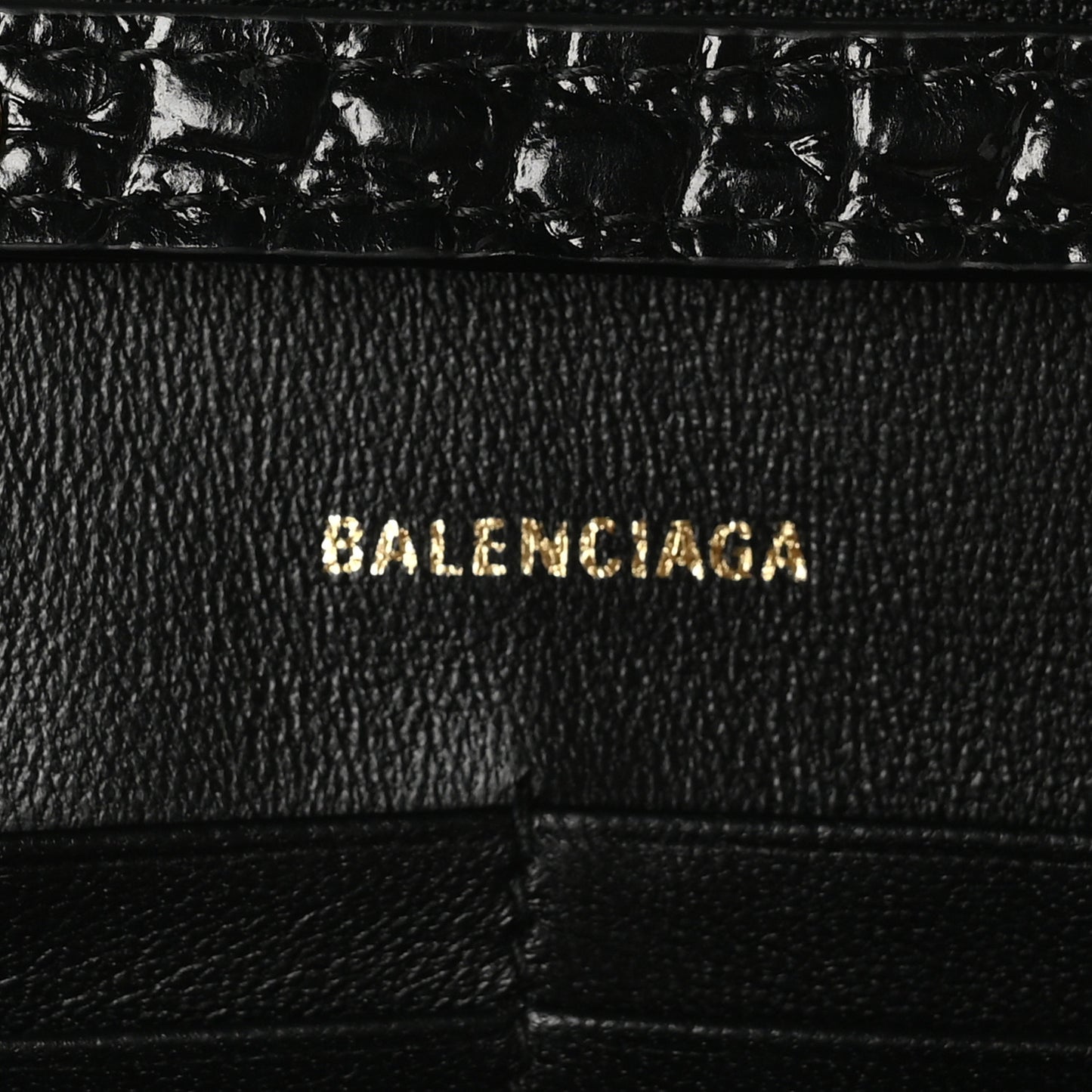 Shiny Calfskin Crocodile Embossed Hourglass Chain Bag Black
