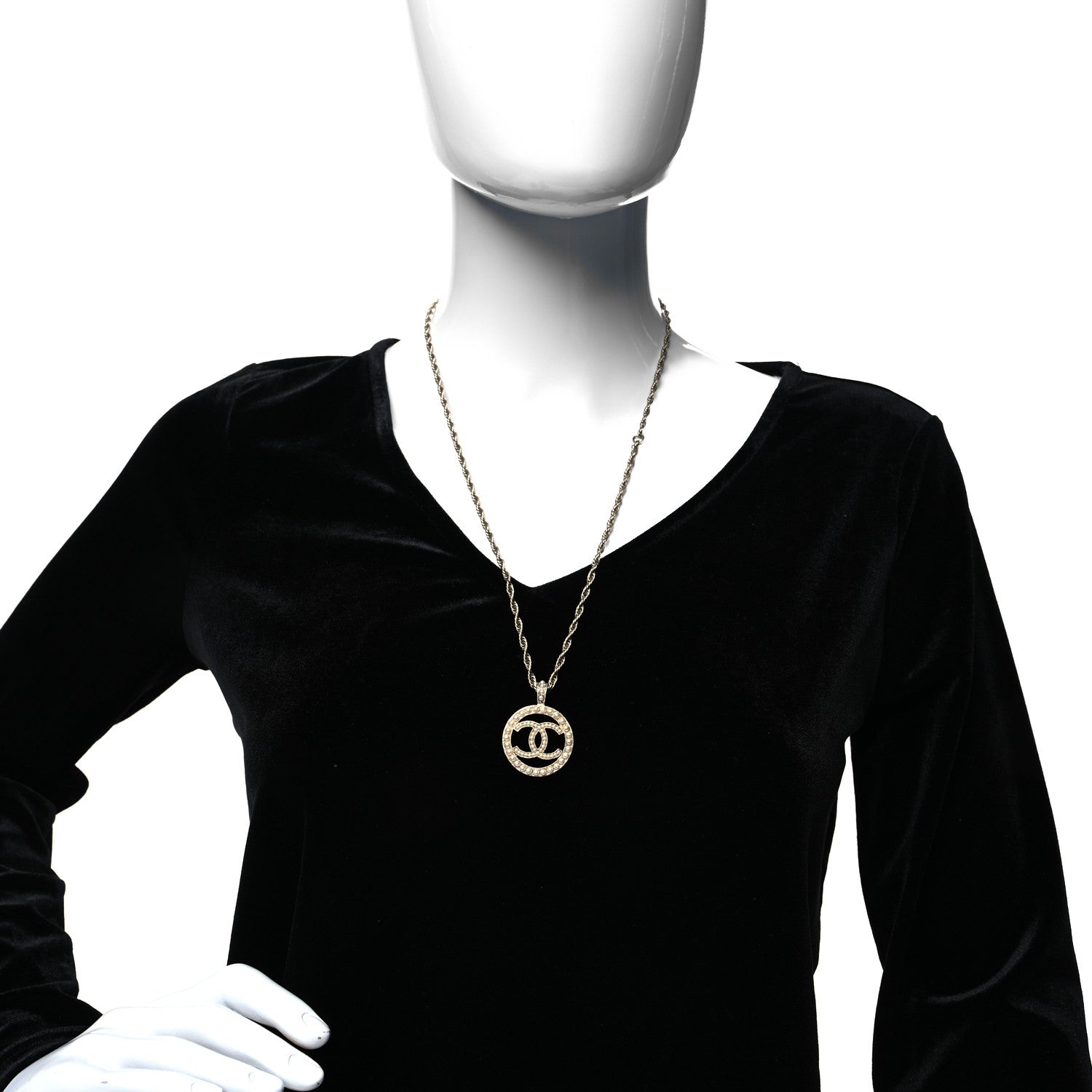 Chanel Pearl CC Round Pendant Necklace Gold 2 of 5