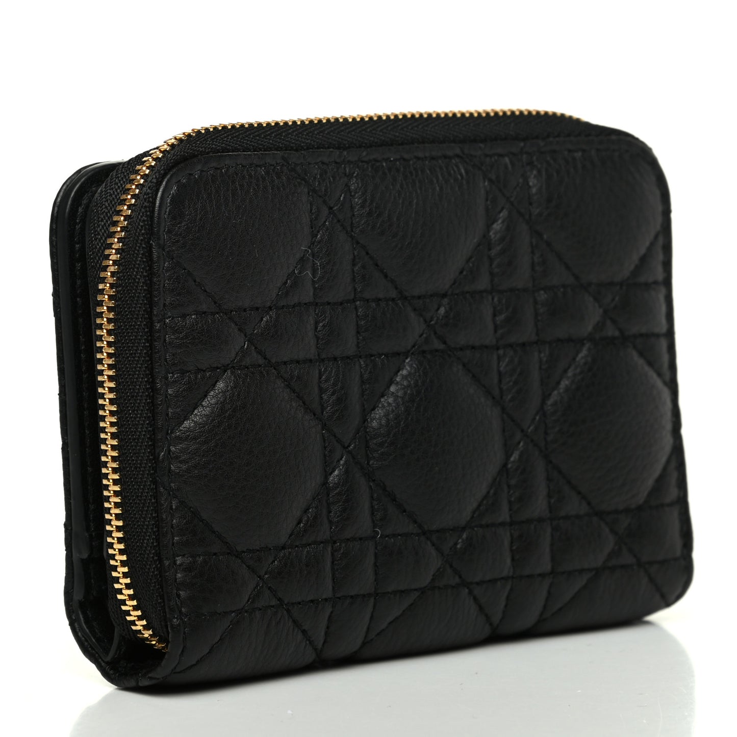 Grained Calfskin Supple Cannage Caro Scarlet Zipped Wallet Black
