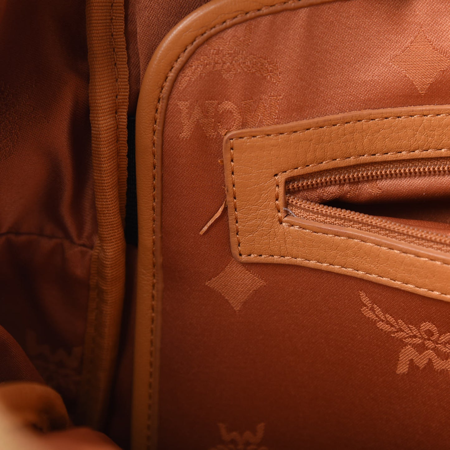Visetos Studded Medium Stark London Olympic Backpack Cognac