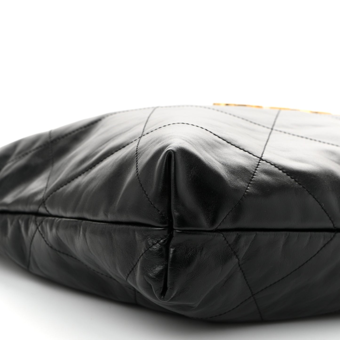 Shiny Calfskin Quilted Chanel 22 Black