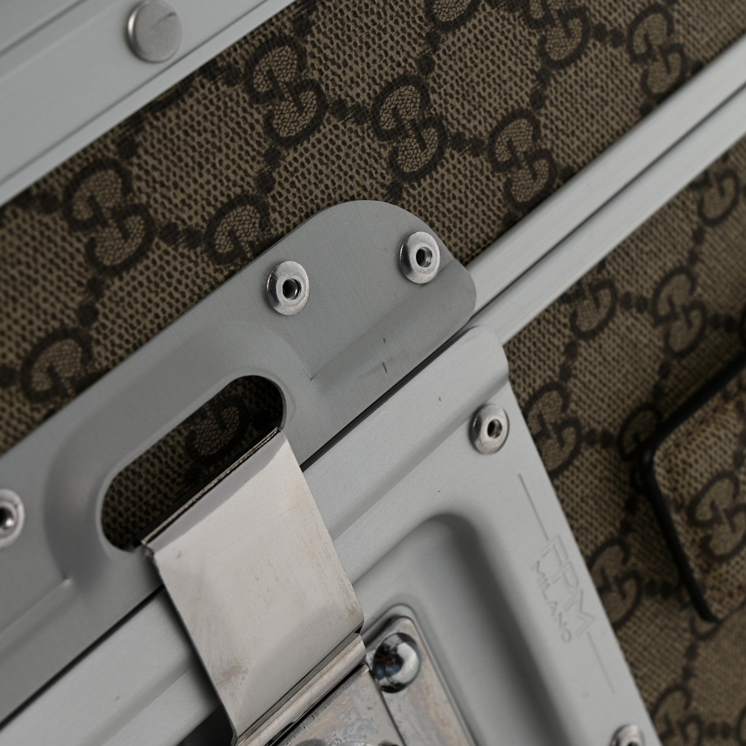 Gucci GG Supreme Monogram Aluminium Porter Medium Trolley Suitcase Beige Ebony Silver 10 of 13
