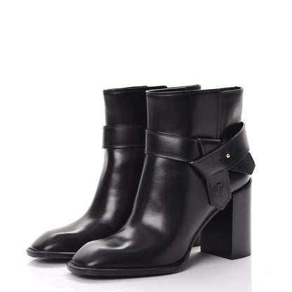 Louis Vuitton Calfskin Belted Ankle Boots 41 Black 3 of 10