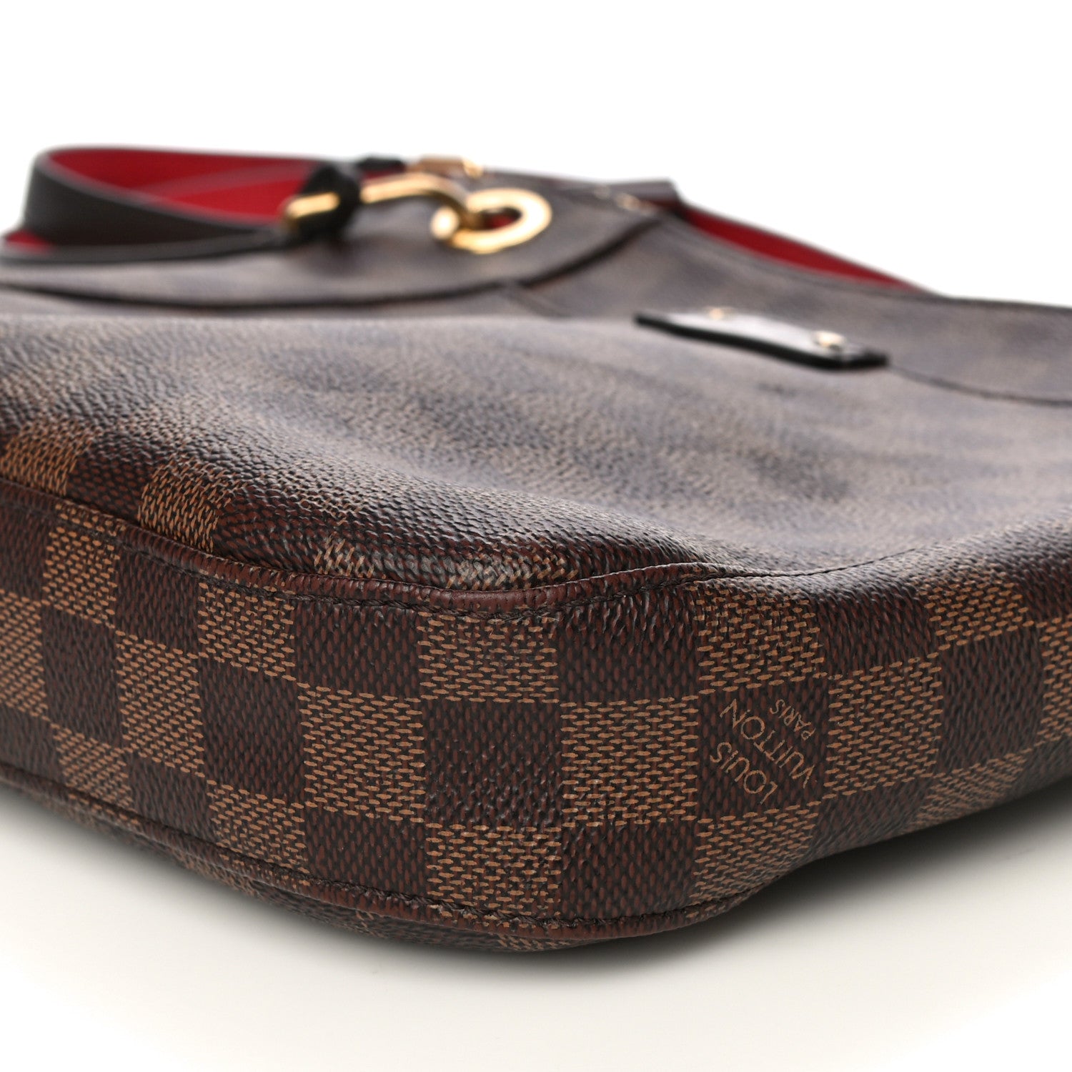Louis Vuitton Damier Ebene South Bank Besace 9 of 19
