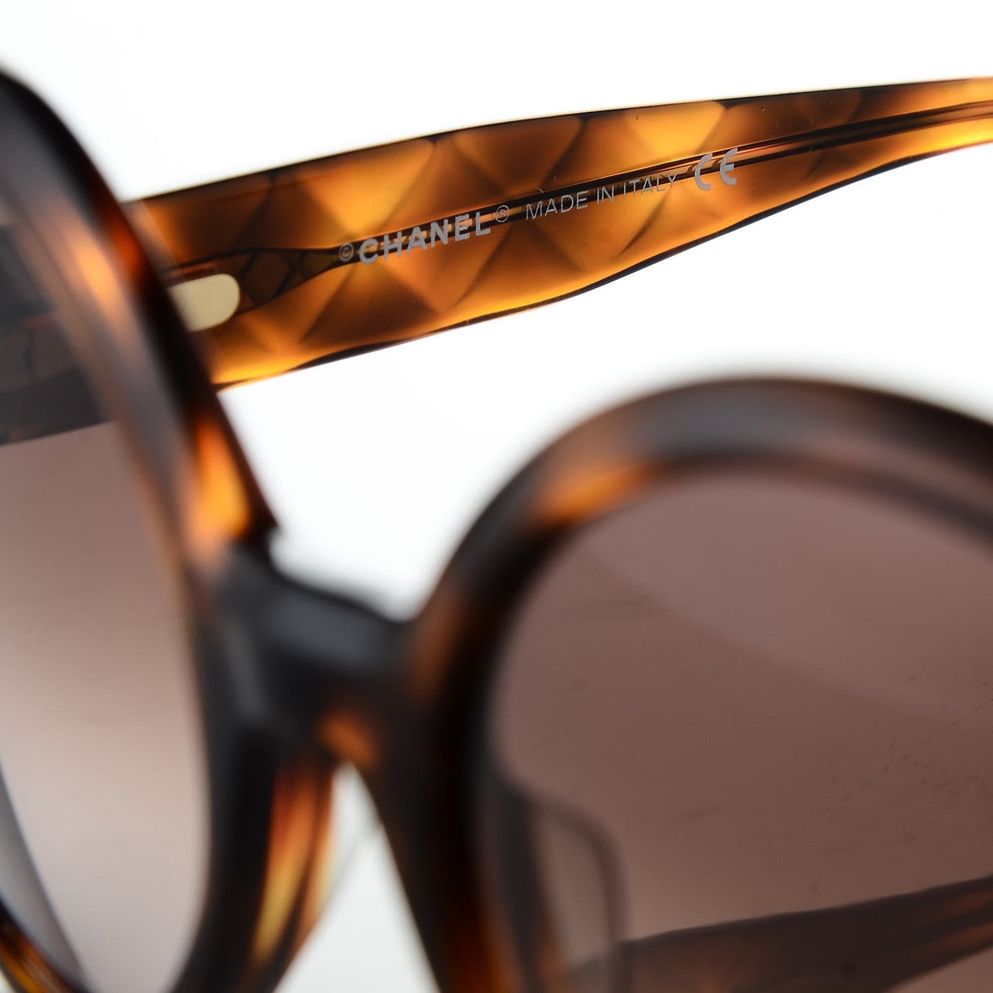 Quilted CC Mod Sunglasses 5120 Tortoise
