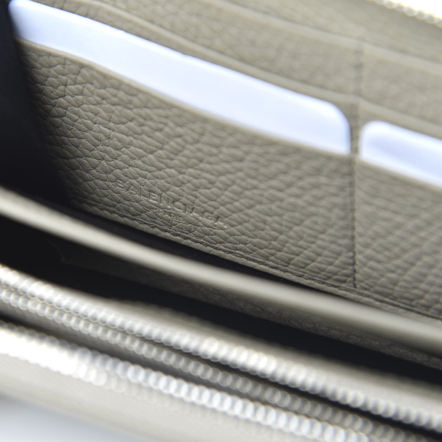 Veau Grana Perforated Blackout Hardware Continental Zip Around Wallet Gris Cendre