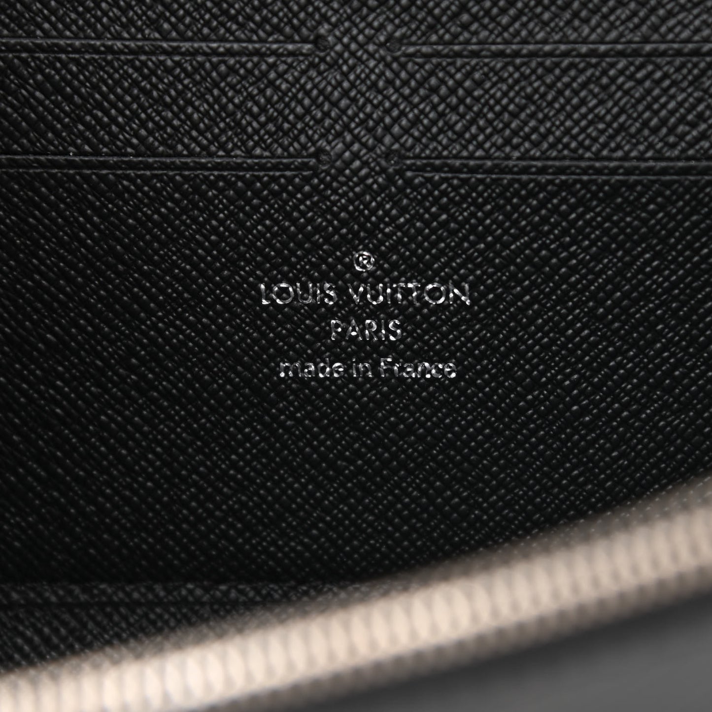 Epi Twist Chain Wallet Black