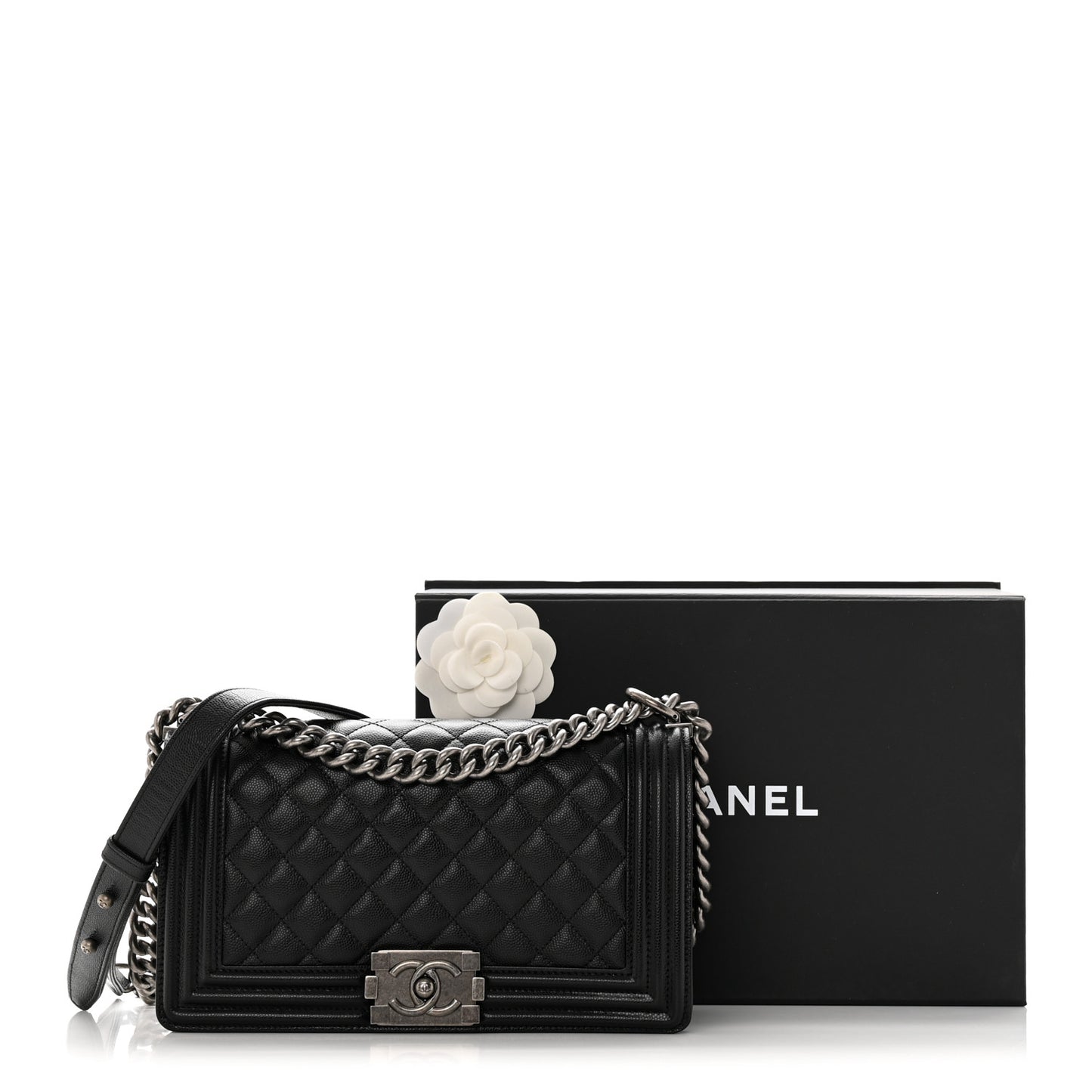 Caviar Quilted Medium Boy Flap Black