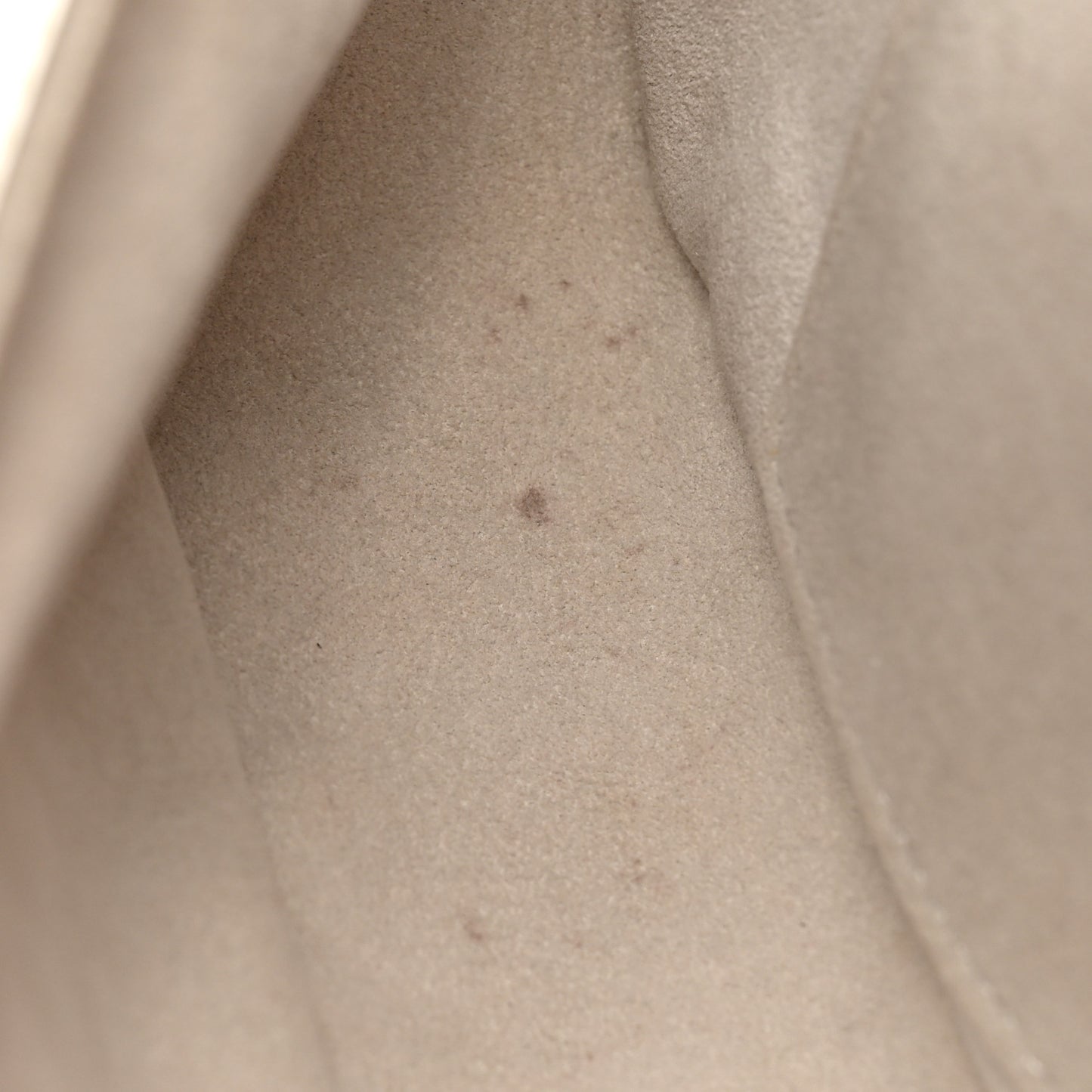 Epi Montaigne Clutch Ivory