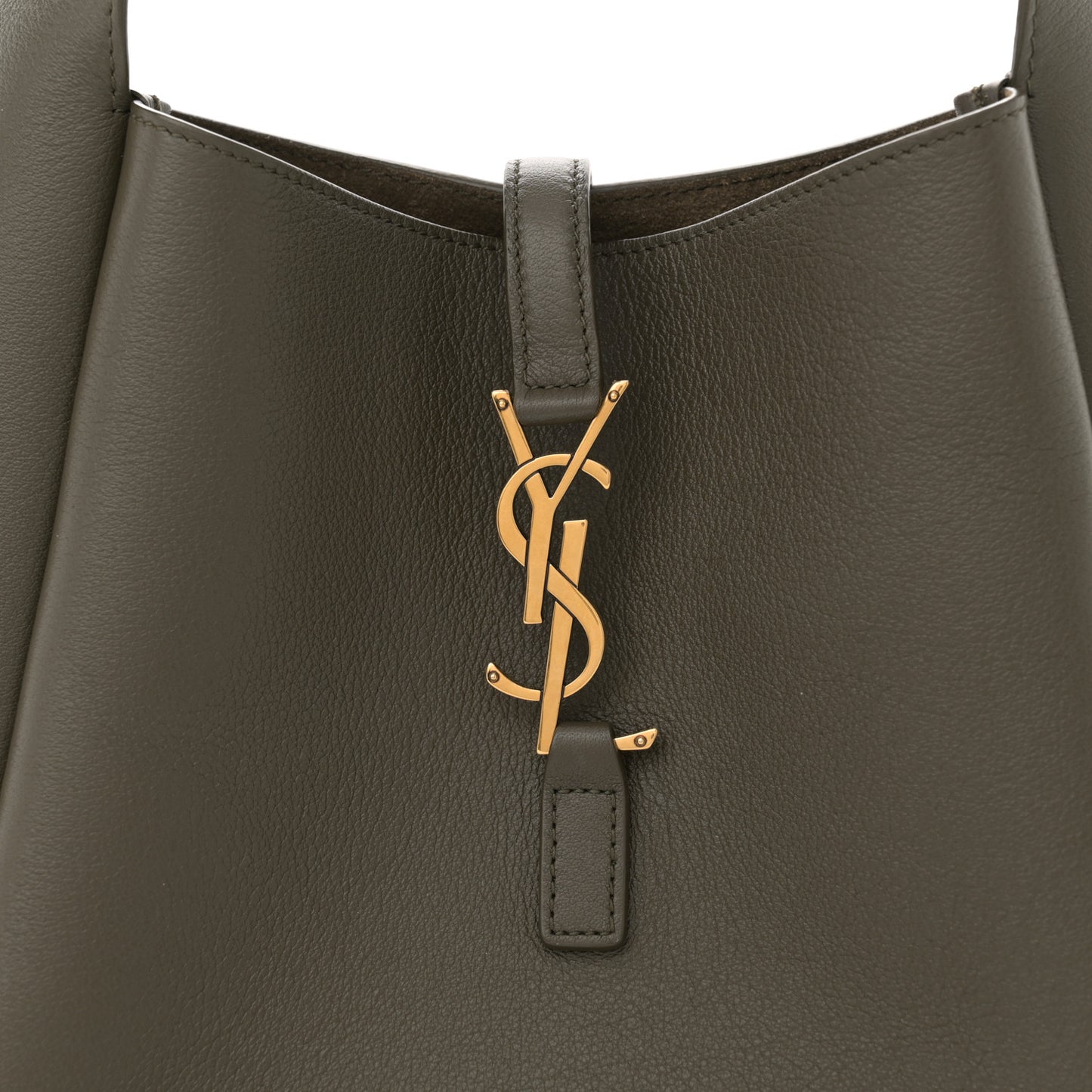 Supple Calfskin Small Le 5 A 7 Soft Hobo Light Musk