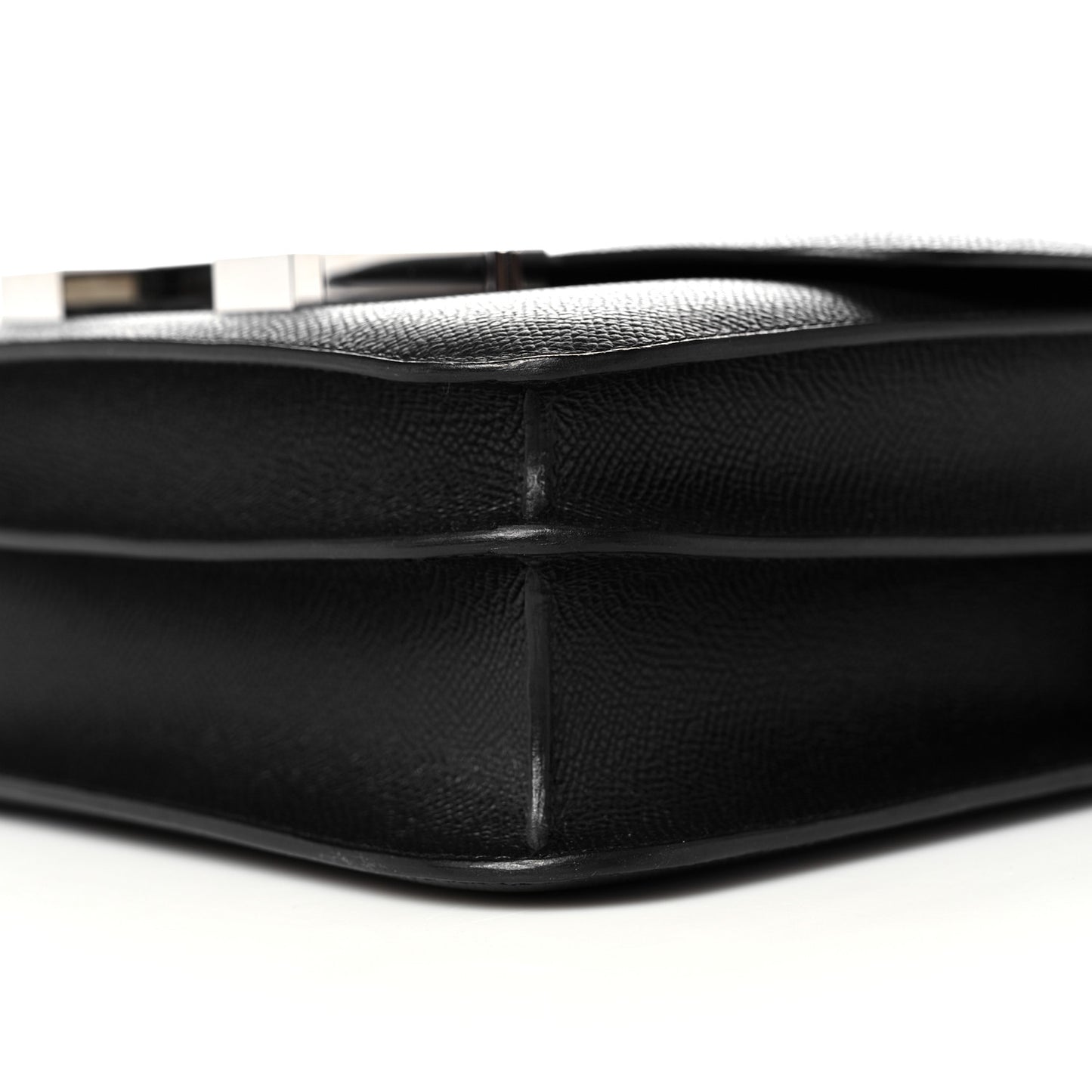 Epsom Constance 24 Black