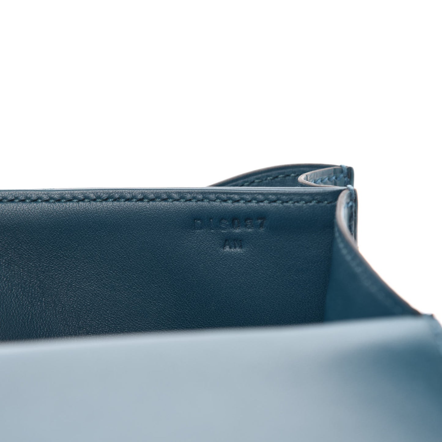 Matte Alligator Constance 18 Colvert