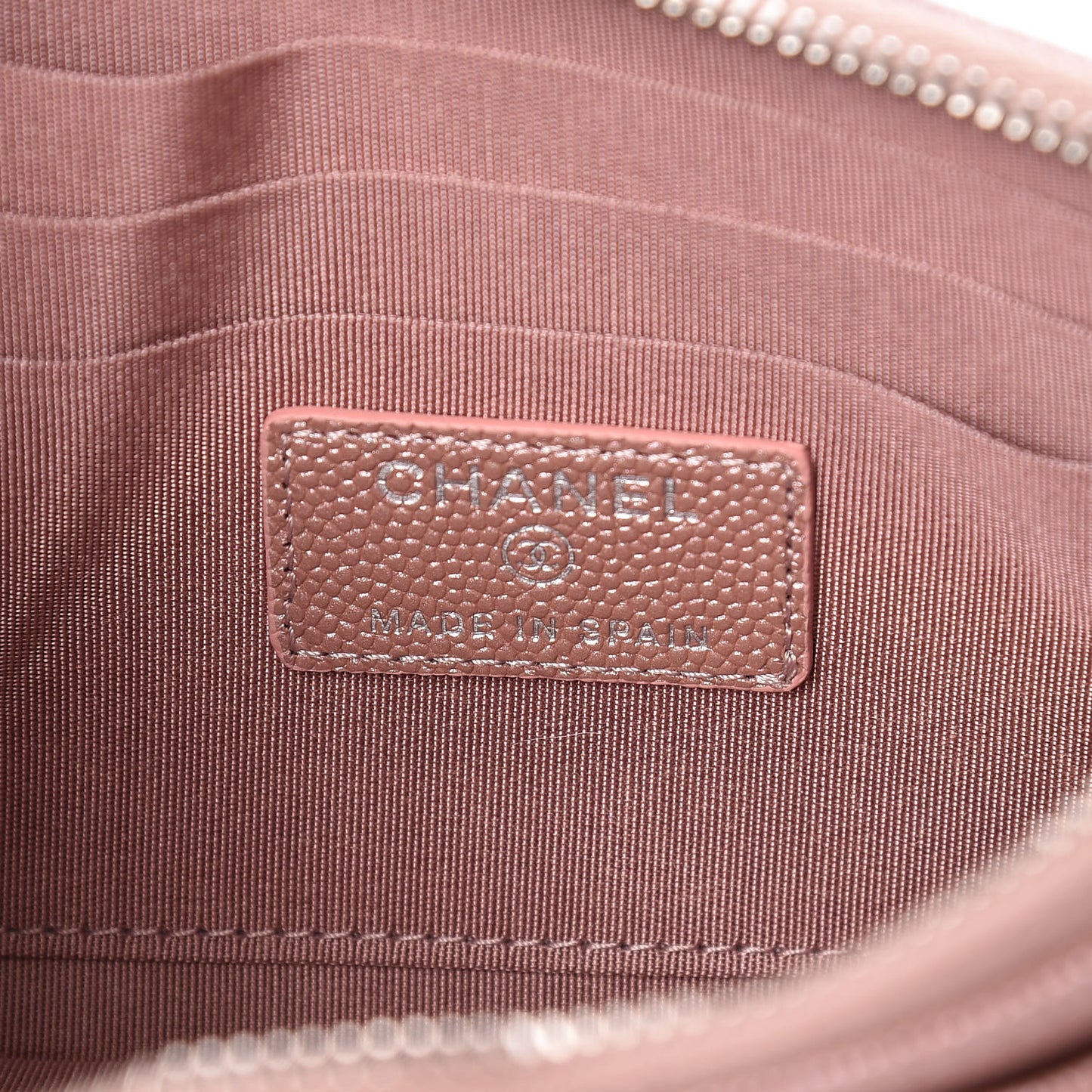 Metallic Caviar Chevron Quilted Mademoiselle Vintage Zip Pouch Pink