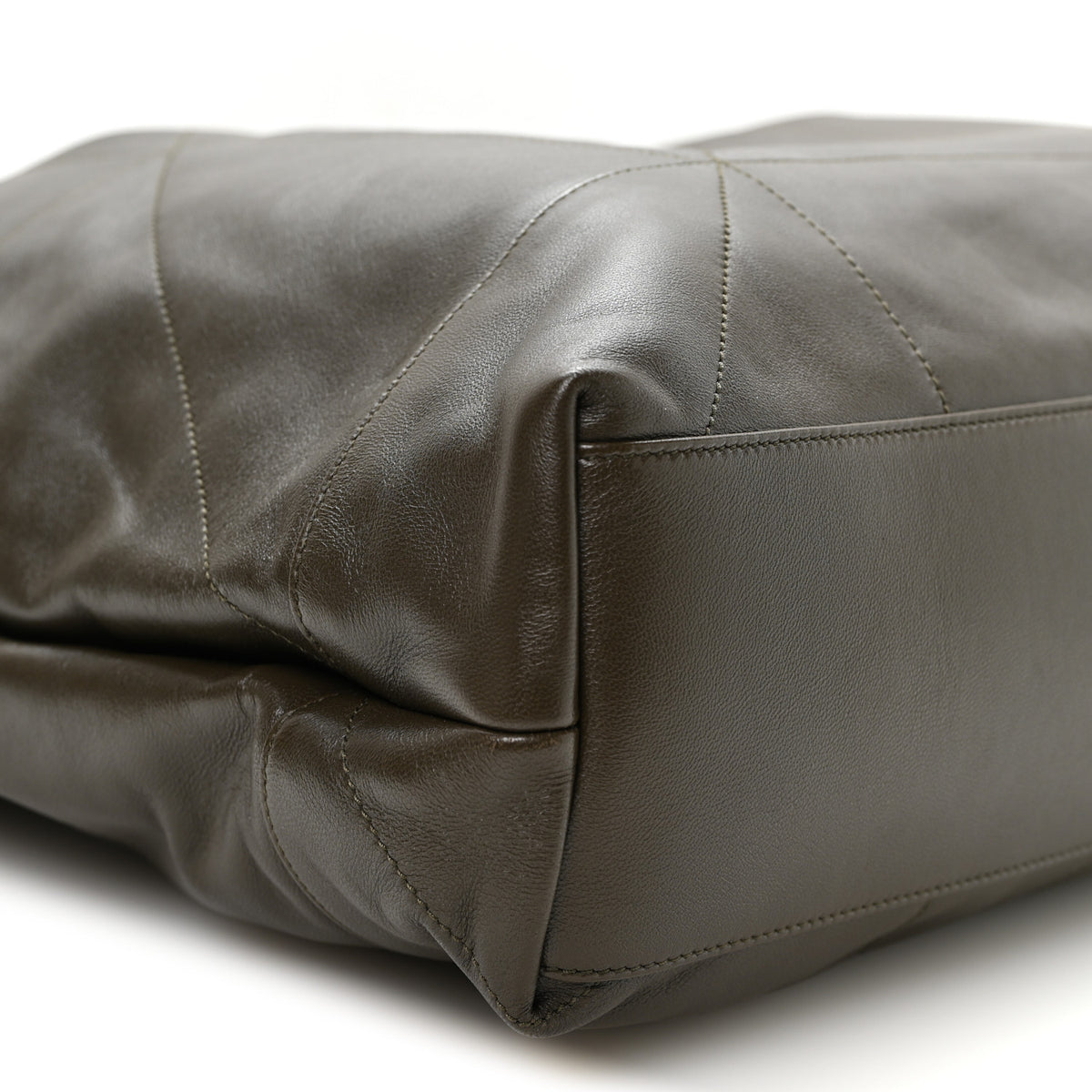 Lambskin Matelasse Monogram Large Jamie 4.3 Light Musk