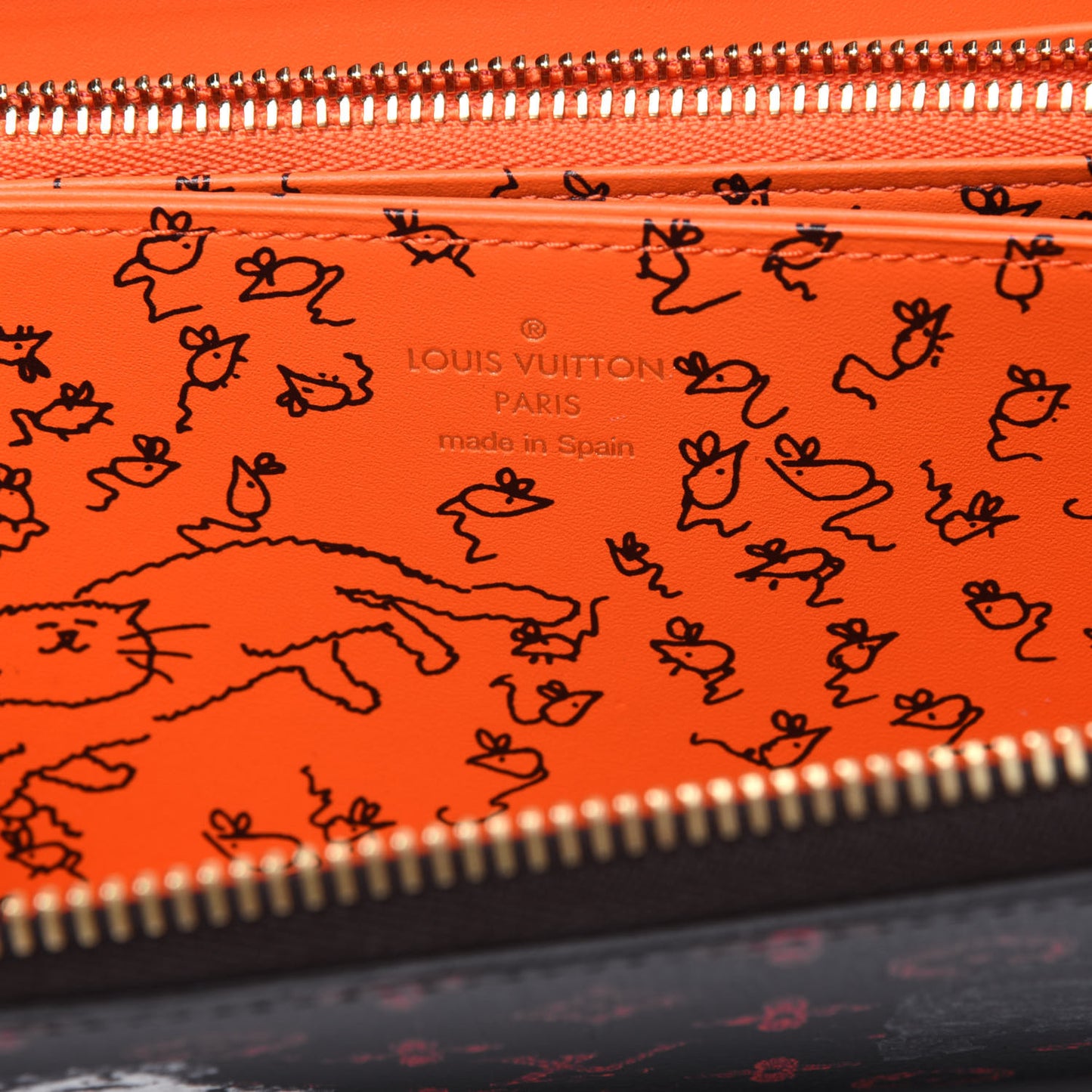 Catogram Zippy Wallet Marron