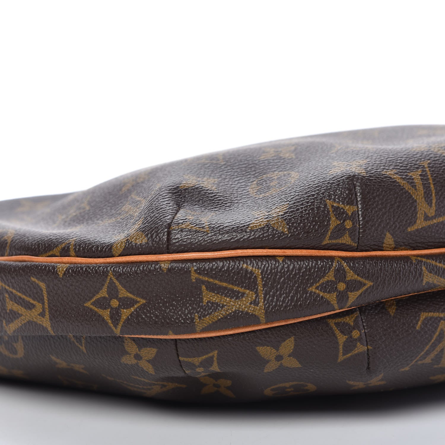 Louis Vuitton Monogram Croissant MM 6 of 9