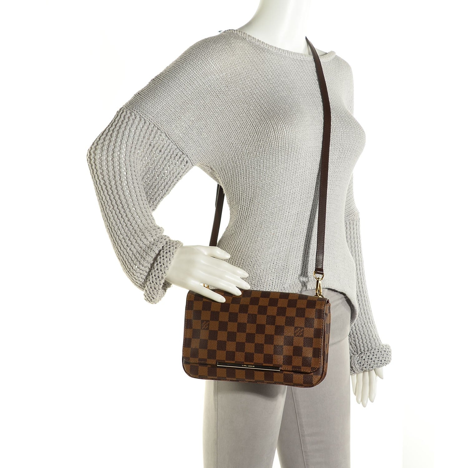 Louis Vuitton Damier Ebene Hoxton PM 2 of 8