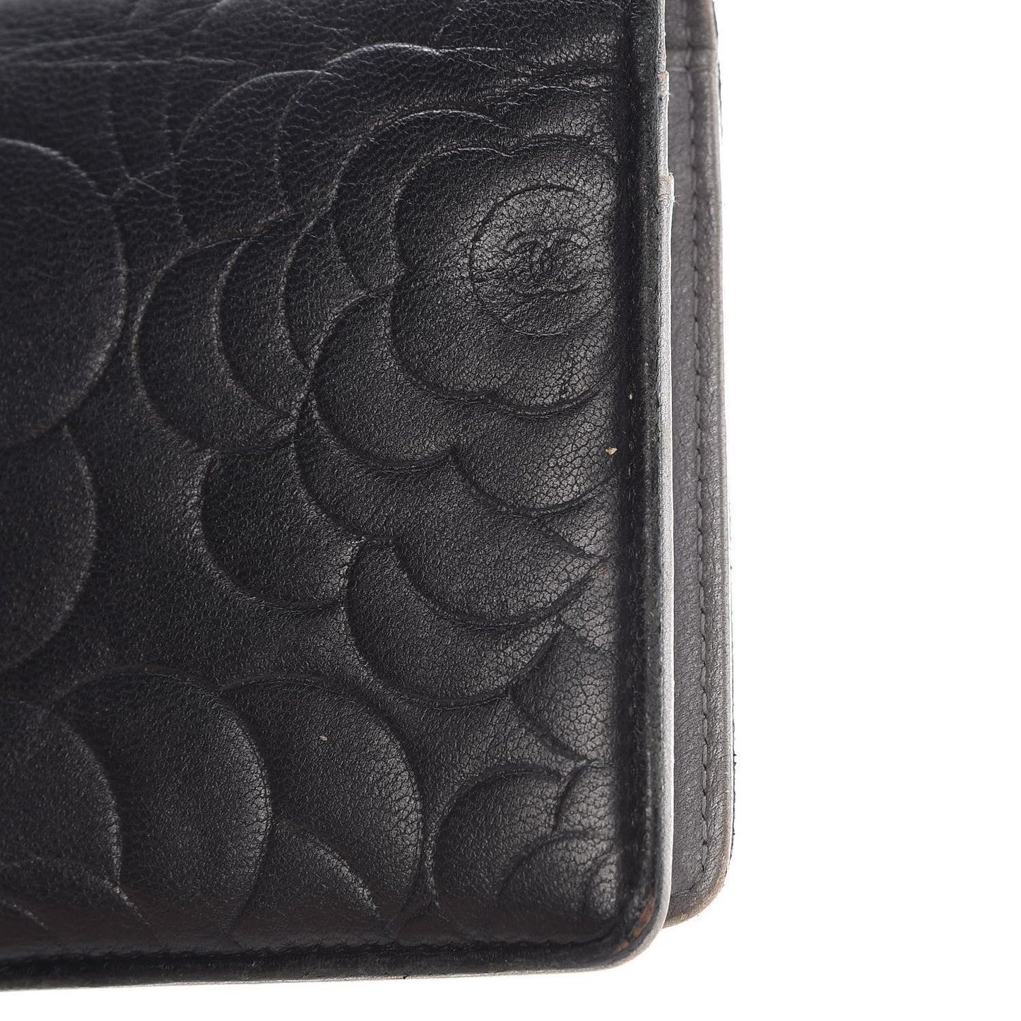 Lambskin Camellia Embossed Yen Wallet Black