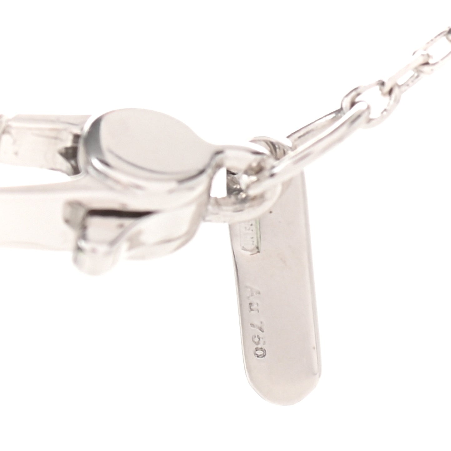 18K White Gold Diamond 10mm Icon Twirl Pendant Necklace