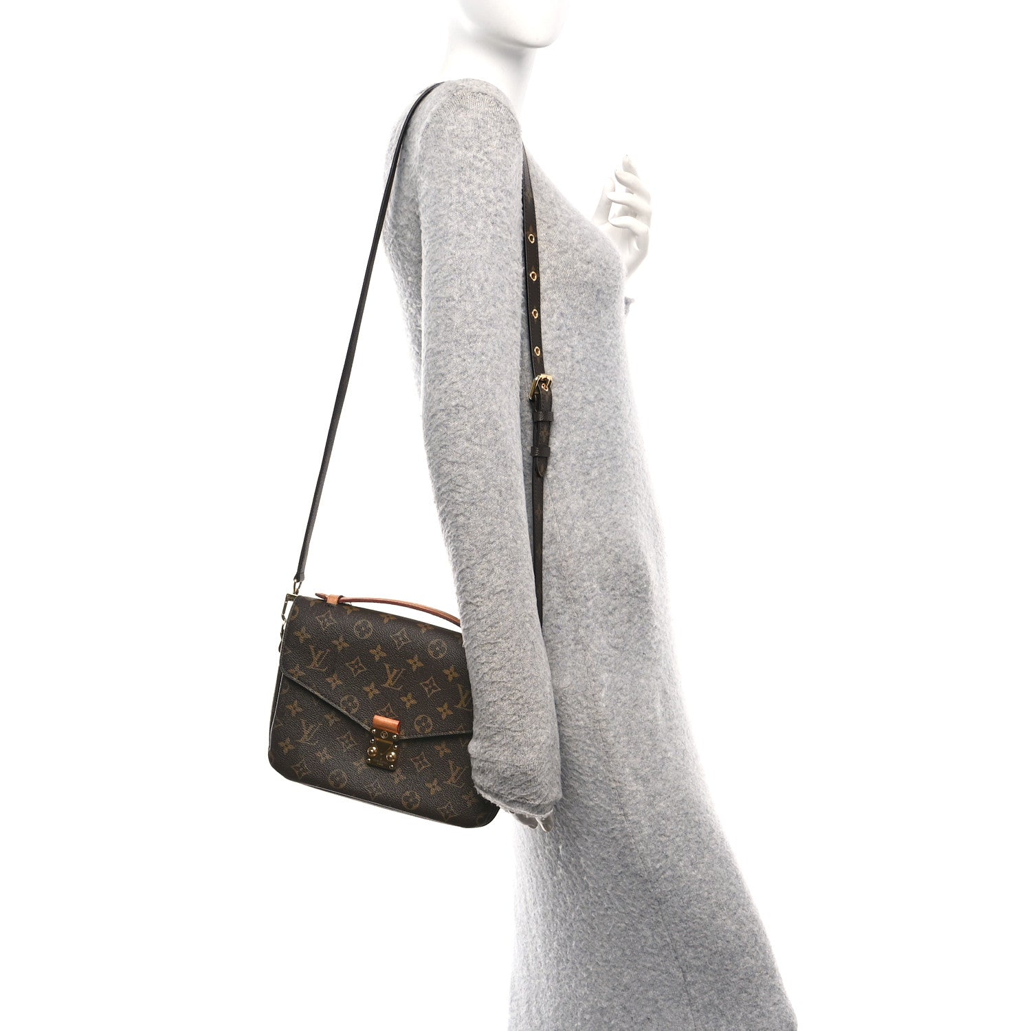 Louis Vuitton Monogram Pochette Metis 2 of 12