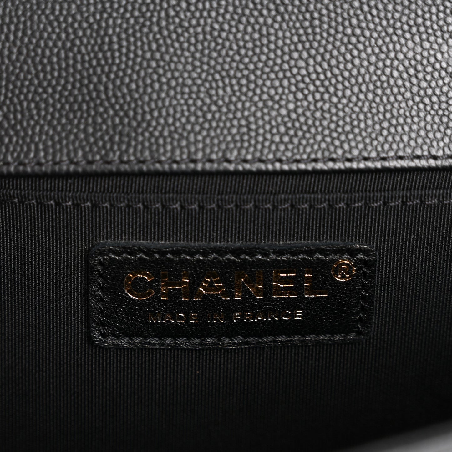 Caviar Quilted Medium Boy Flap Black