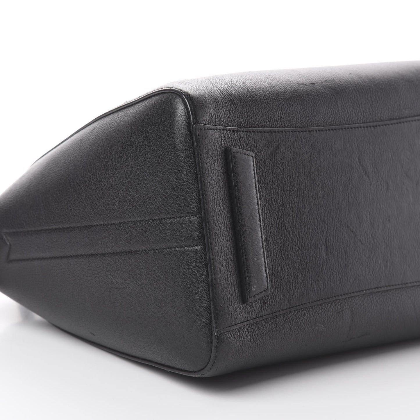 Sugar Goatskin Medium Antigona Black
