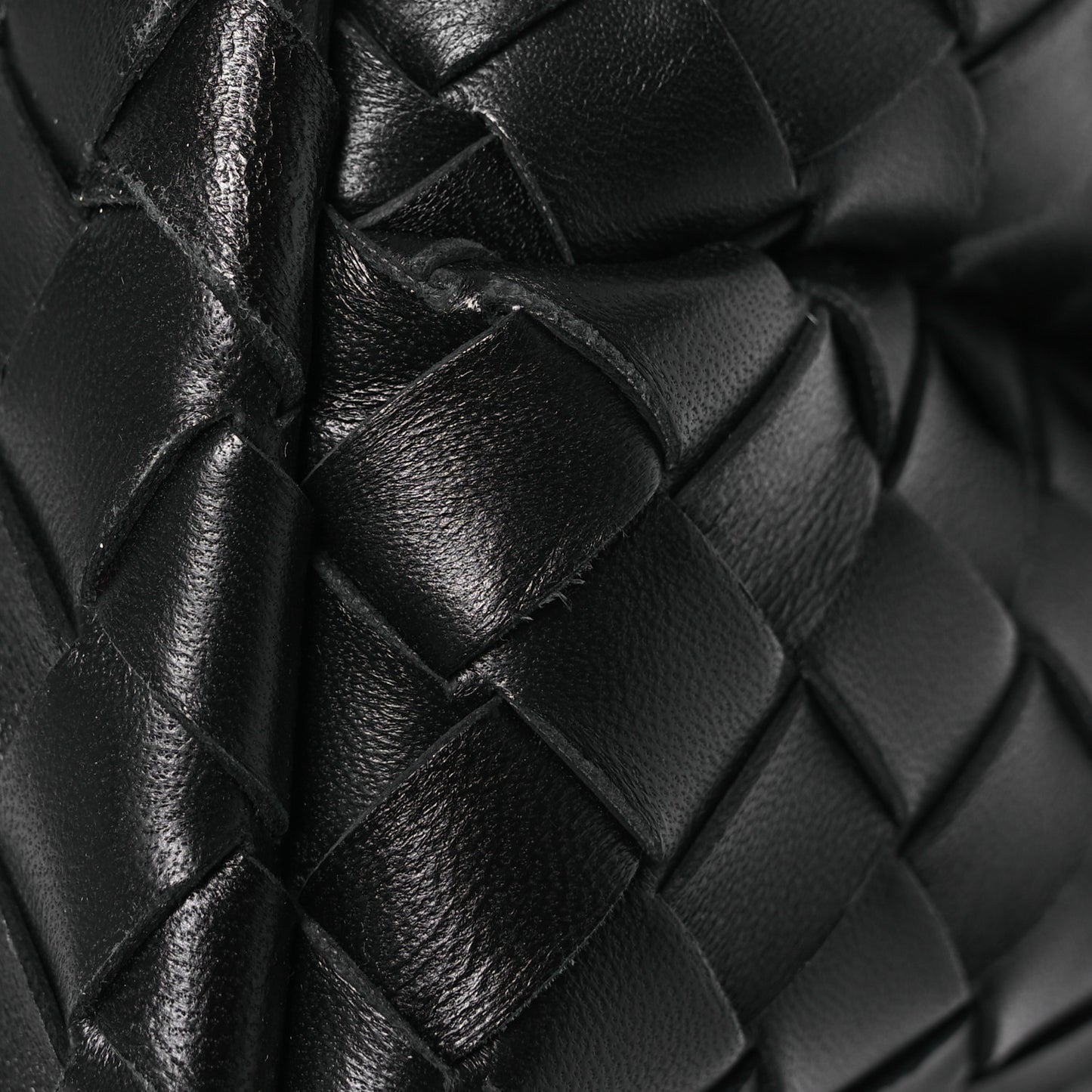 Nappa Intrecciato Medium Andiamo Shoulder Bag Black