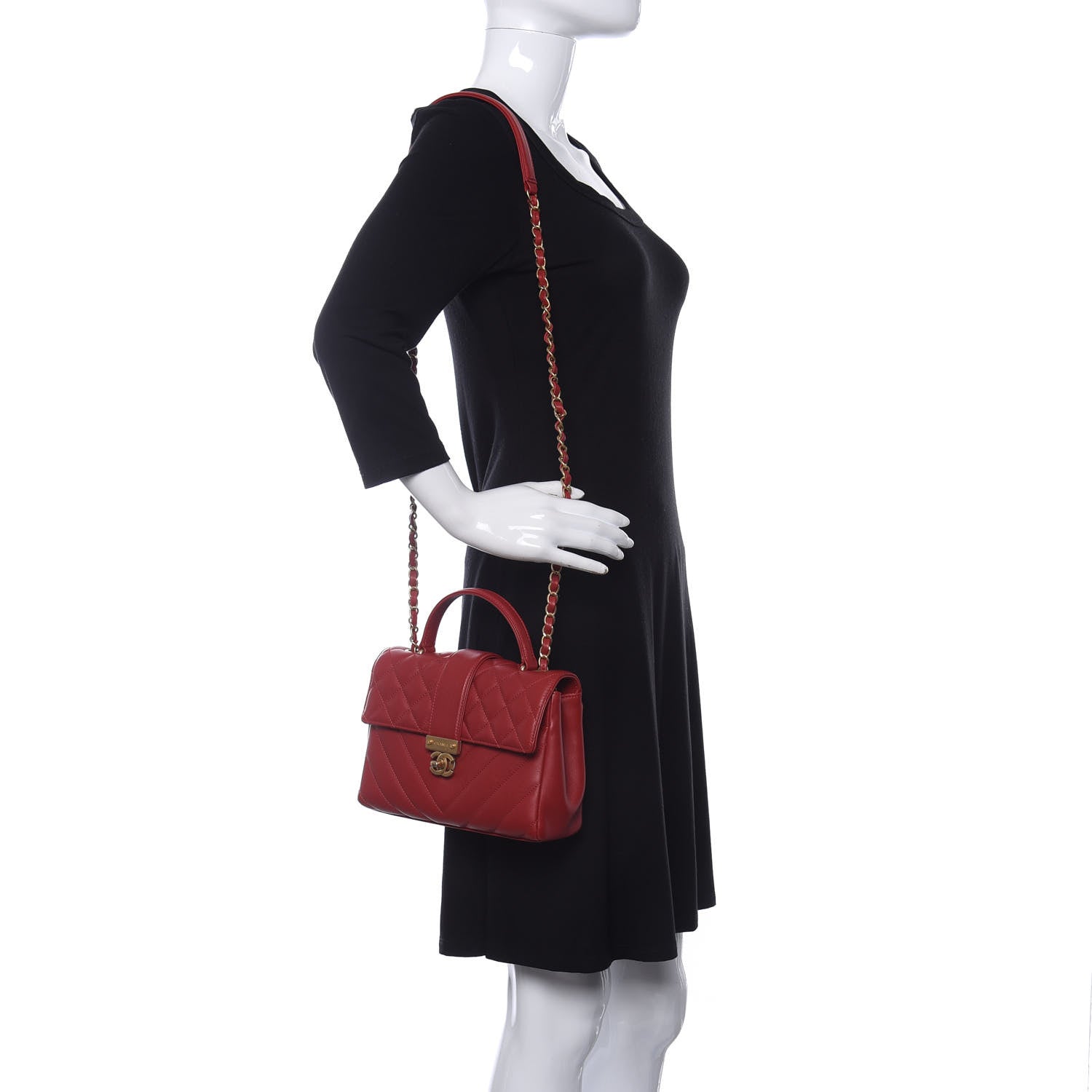 Chanel Calfskin Quilted Chevron In The City Bag Red 2 of 11