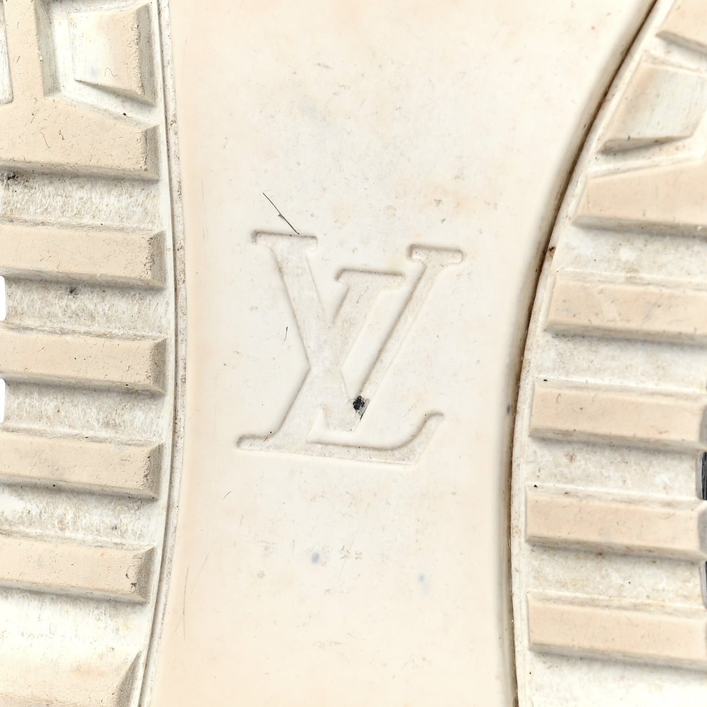 Monogram Mix Mens Run Away Sneakers 7 Ebene