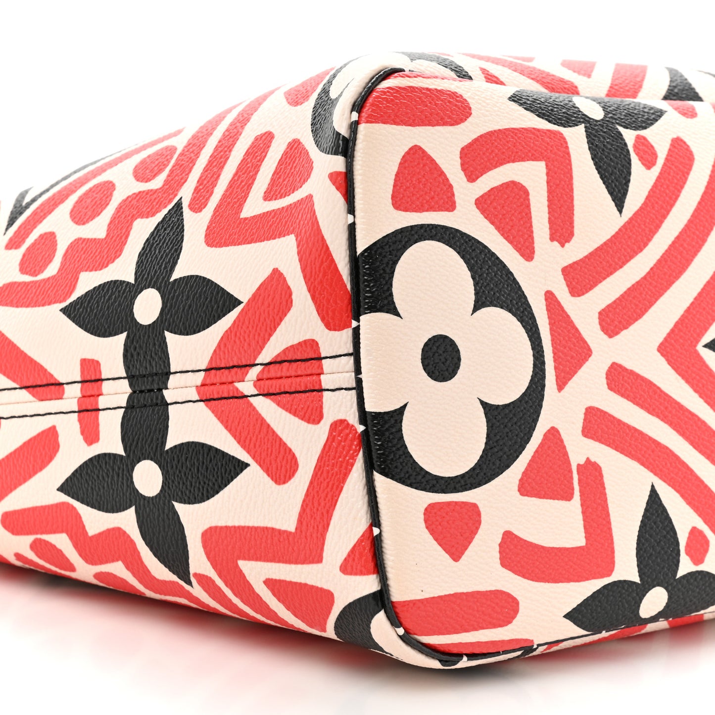 Monogram Giant Crafty Neverfull MM Creme Rouge Black