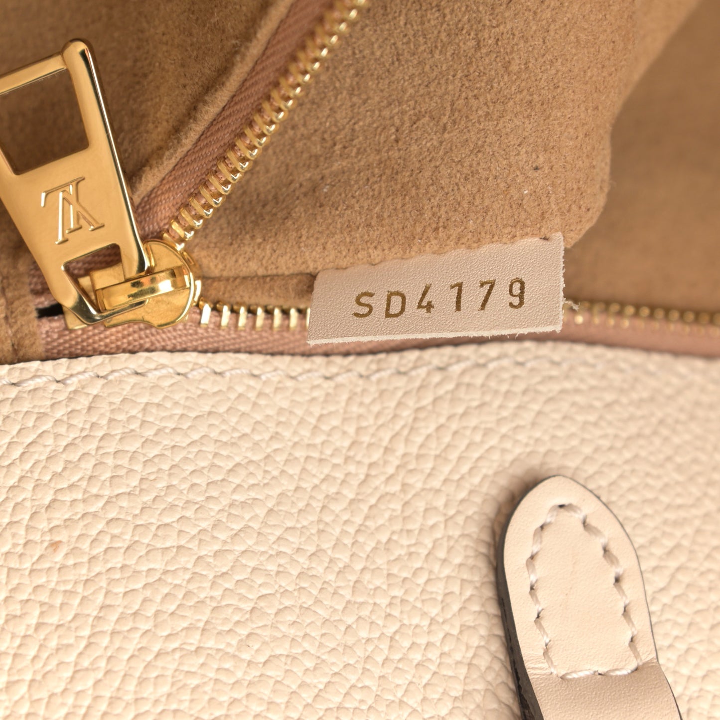 Empreinte Monogram Giant Onthego GM Creme