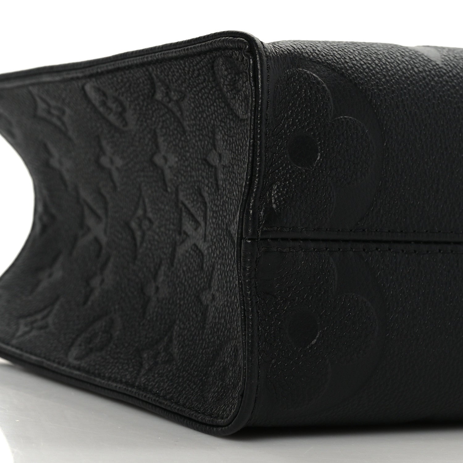 Louis Vuitton Empreinte Monogram Giant Onthego PM Black 7 of 8
