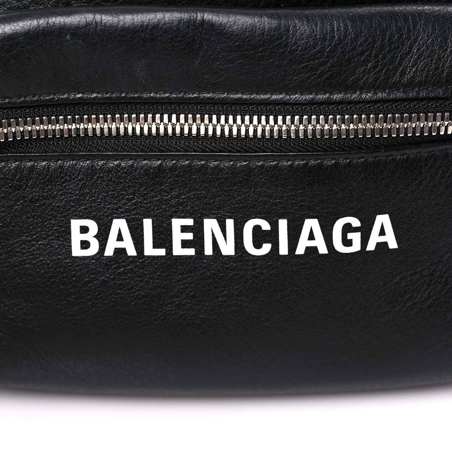 Calfskin Logo Everyday Beltpack Black
