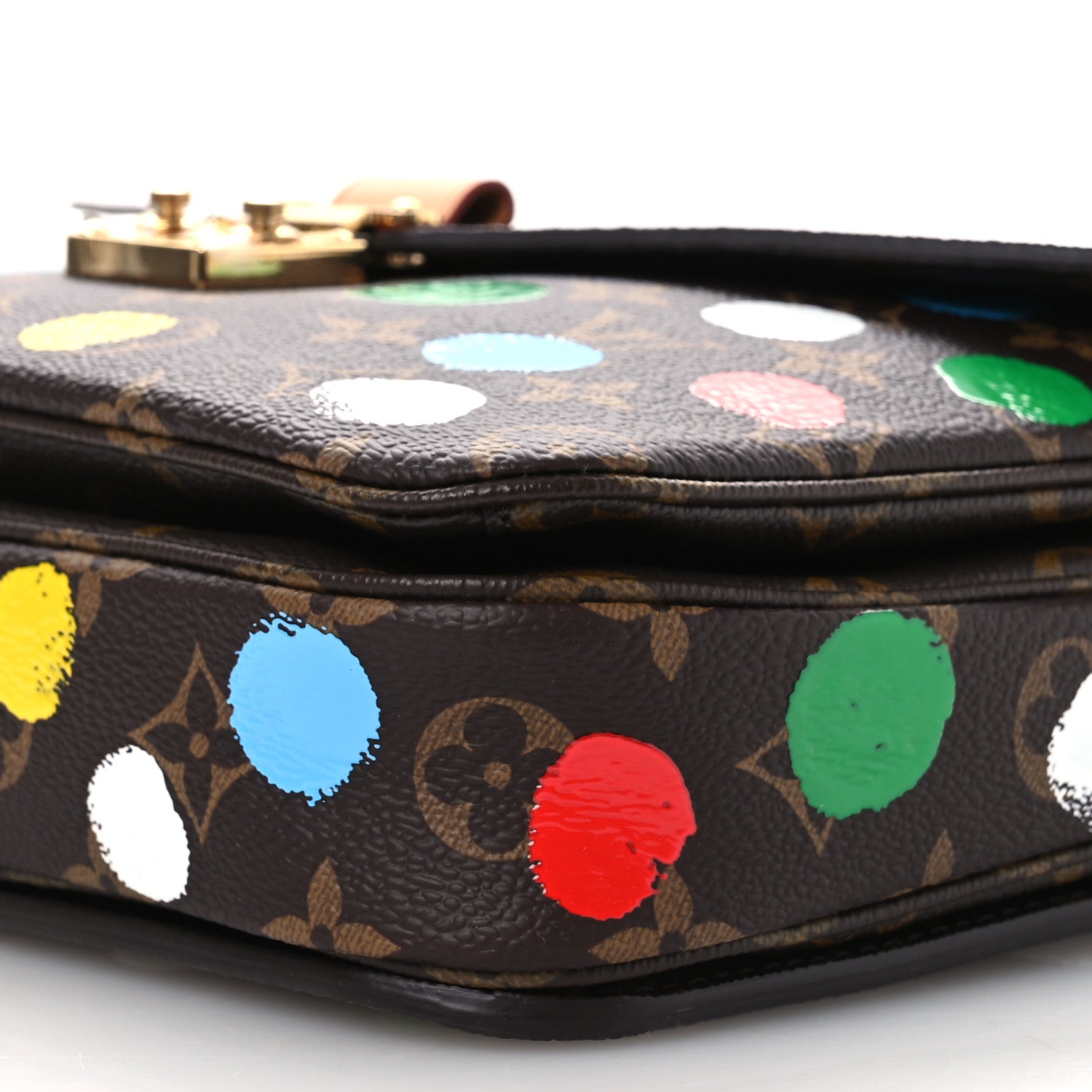 Louis Vuitton LV x YK Monogram Painted Dots Pochette Métis 1793567