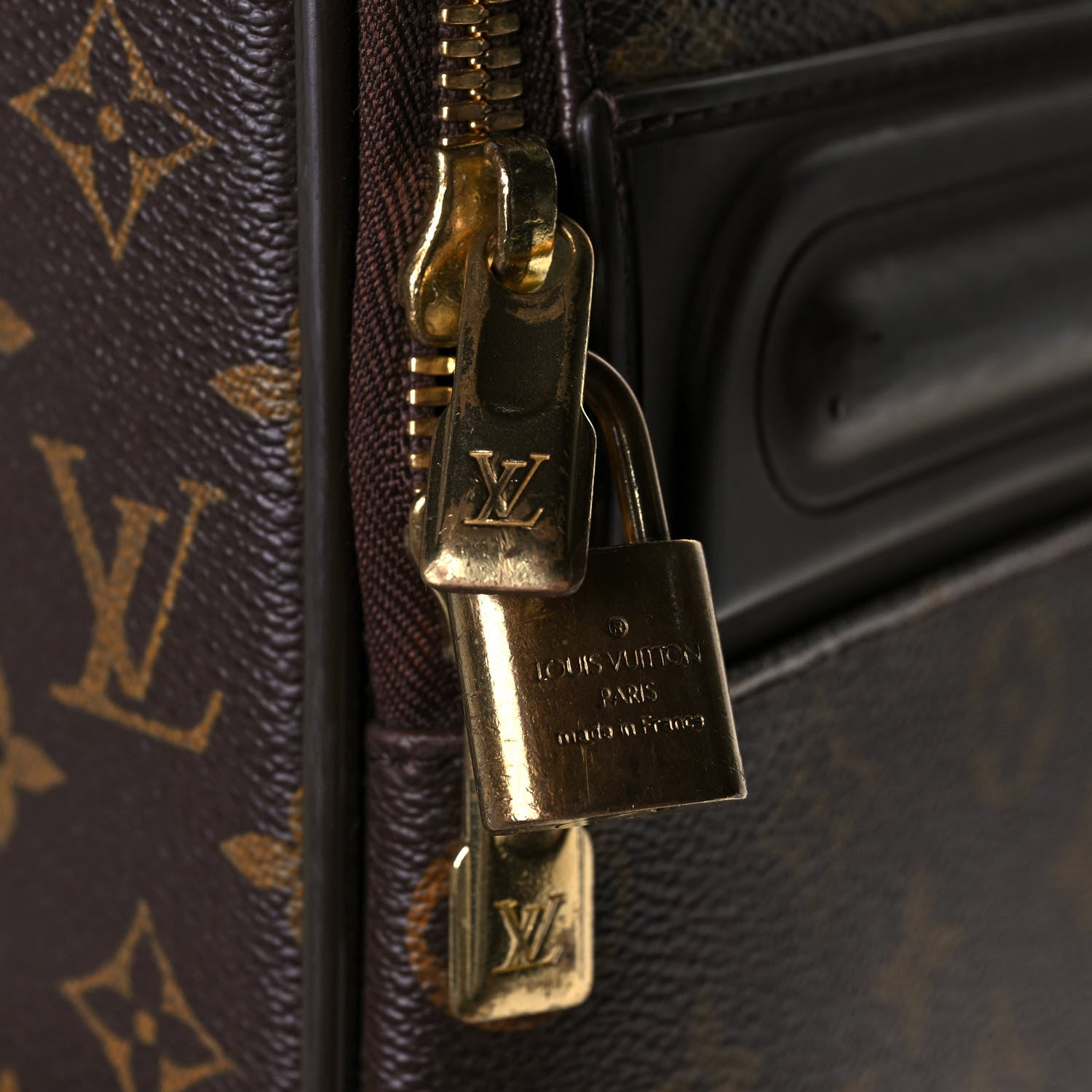 Louis Vuitton Monogram Pegase 65 19 of 23