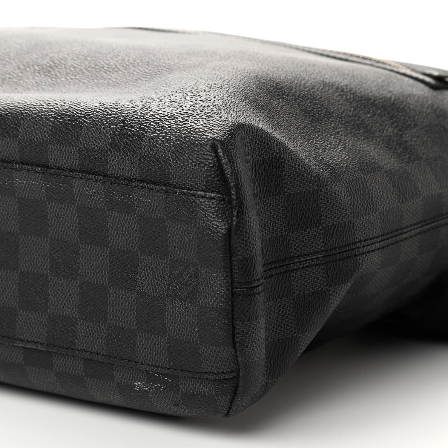 Louis Vuitton Damier Graphite Mick MM 8 of 10