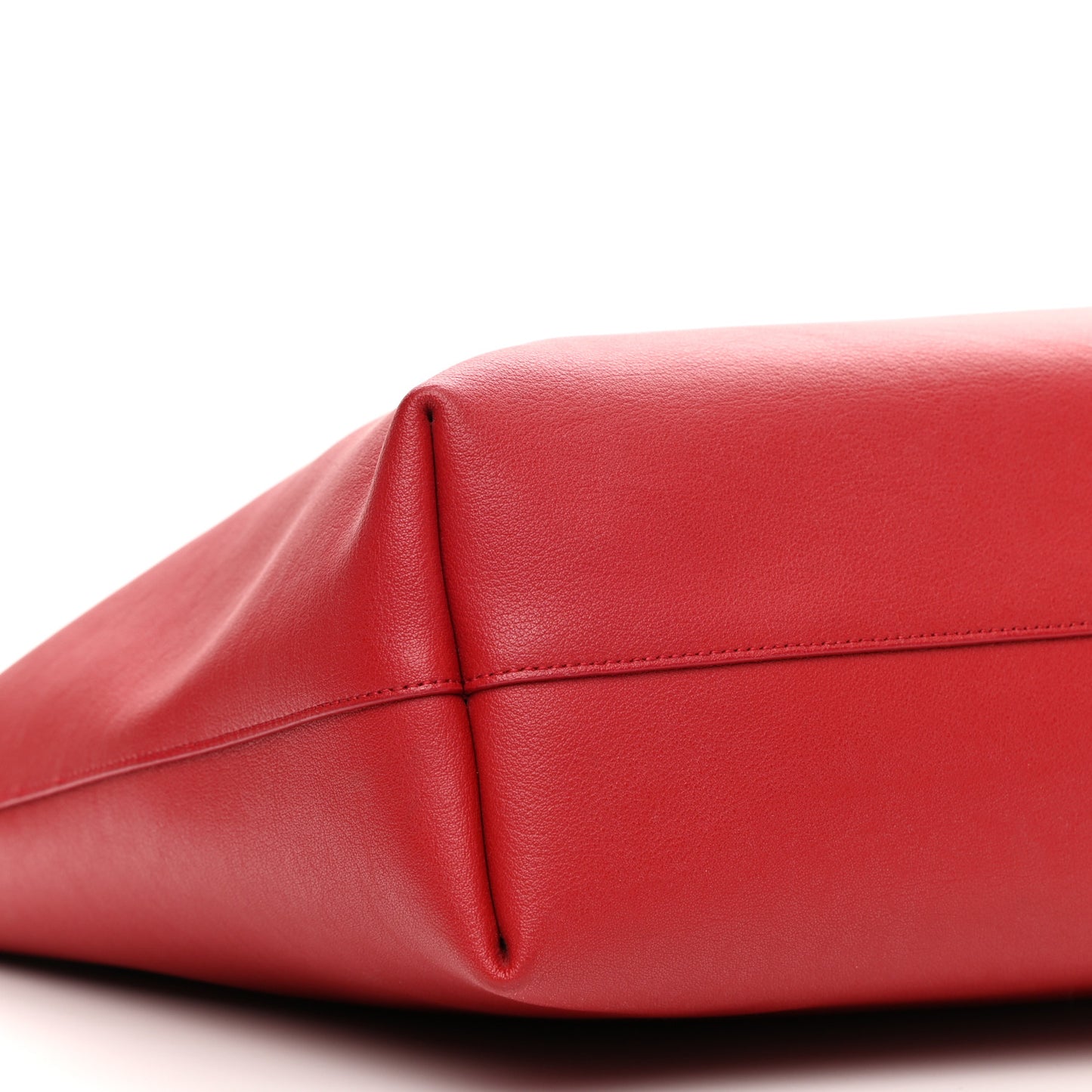 Calfskin Large Shopping Tote Rouge Eros