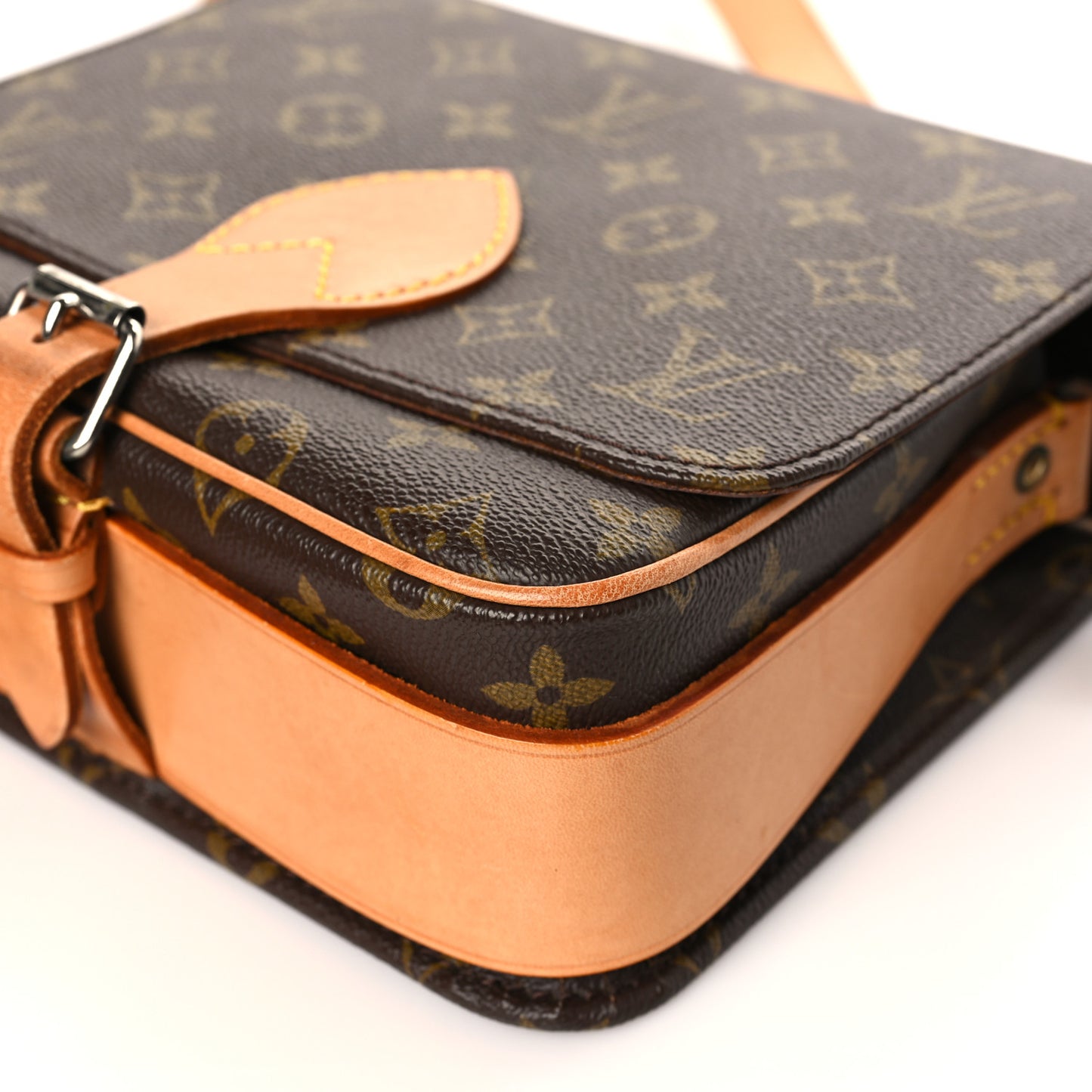 Monogram Cartouchiere 22