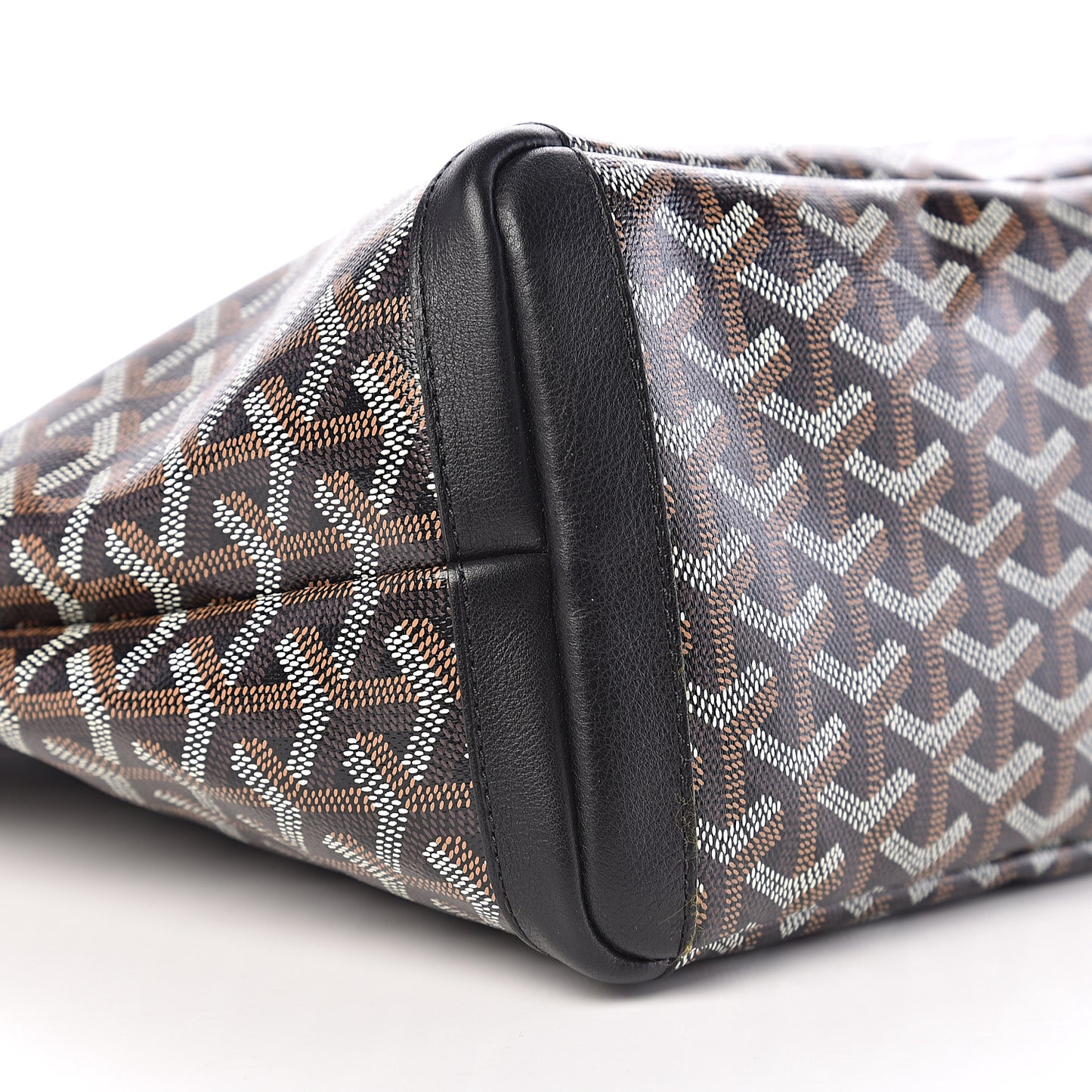 Goyardine Artois PM Black