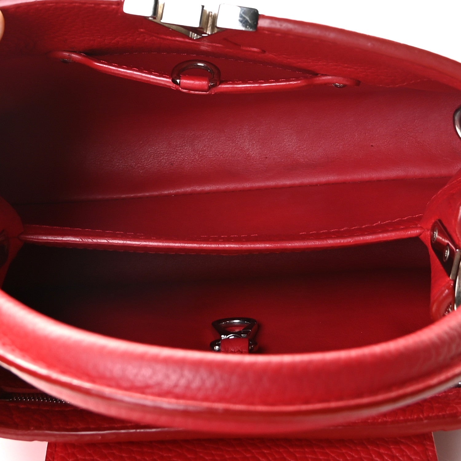 Louis Vuitton Taurillon Capucines BB Rubis 7 of 8