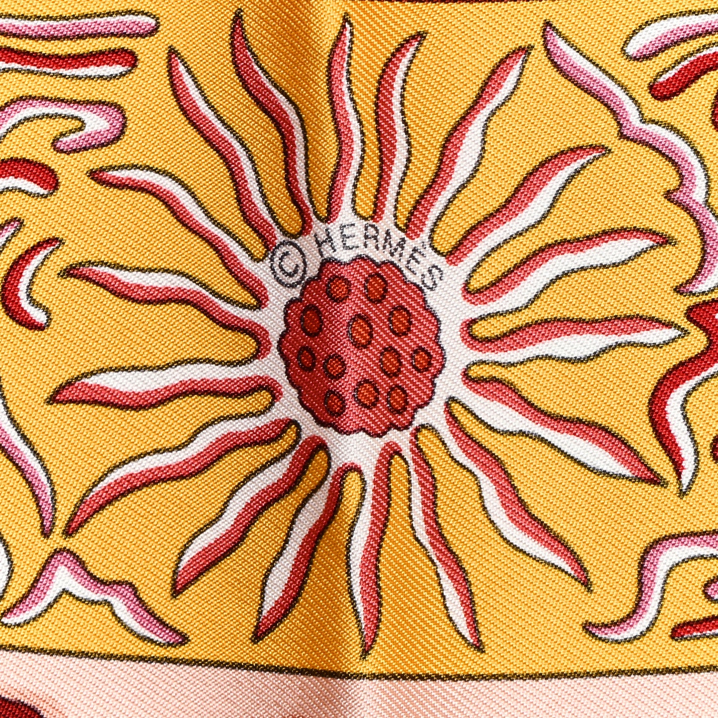 Silk La Legende Du Poisson Corail Scarf 90