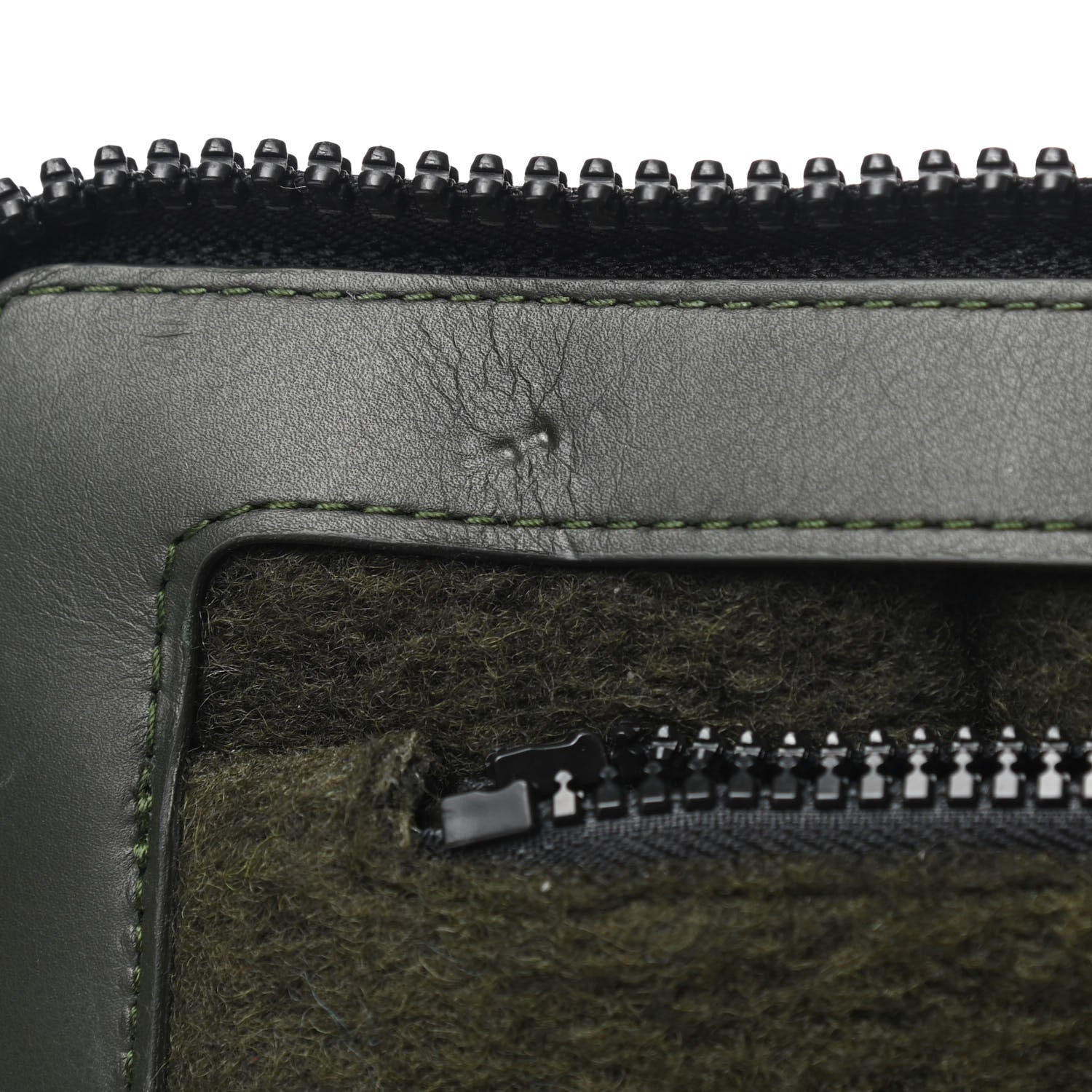 Bottega Veneta Calfskin Maxi Intrecciato Puffy Laptop Pouch Camping 8 of 9
